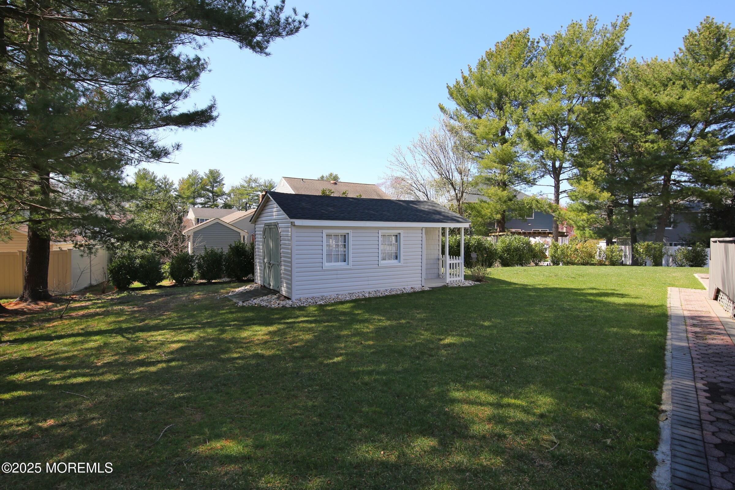 5 Regal Court, Holmdel, New Jersey image 11