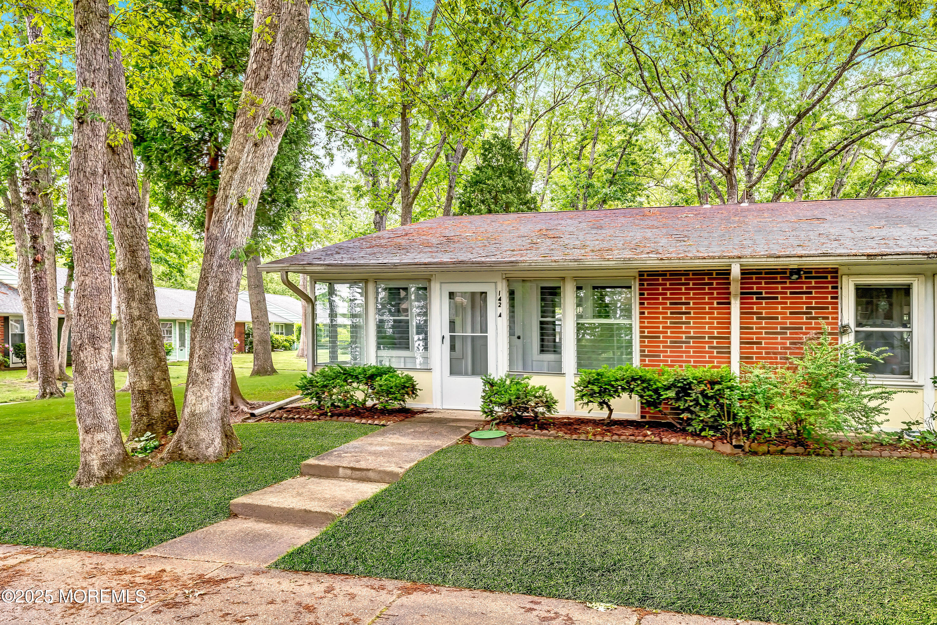 142A Farrington Court, Lakewood, New Jersey image 1