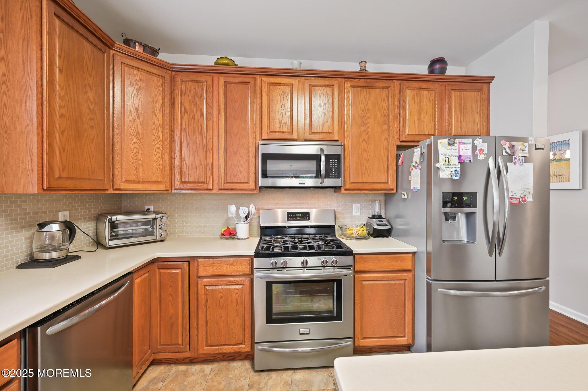 18 Hartack Road, Manalapan, New Jersey image 4