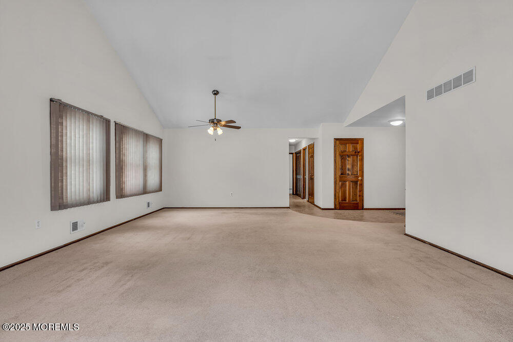 30 Turnberry Circle #125, Toms River, New Jersey image 22
