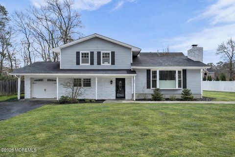 Photo of 201 Manchester Avenue, Lanoka Harbor, NJ 08734 (MLS # 22605567)