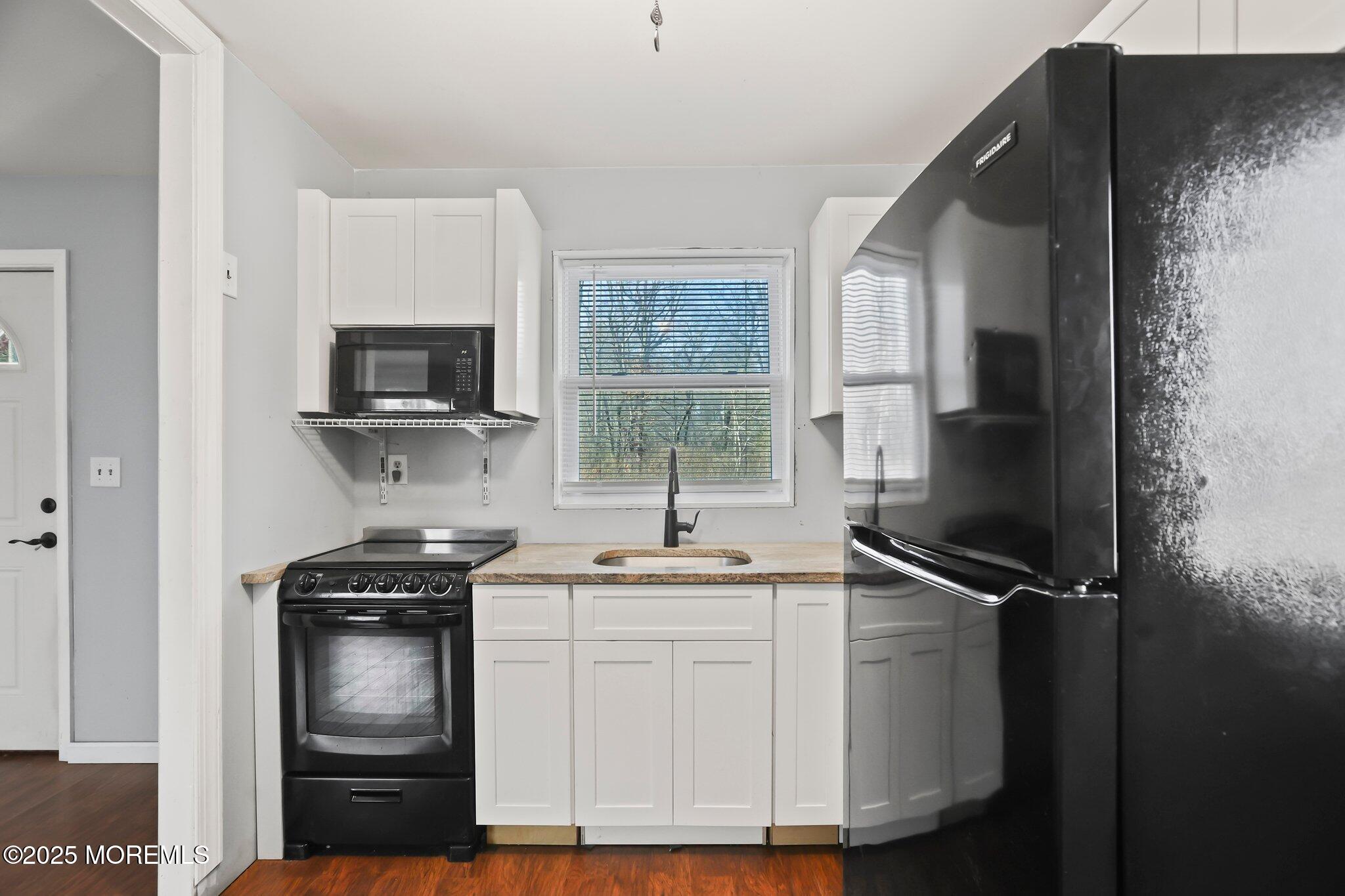 23 Maida Lane, Howell, New Jersey image 8