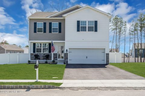 Photo of 16 Minnow Avenue, Barnegat, NJ 08005 (MLS # 22610532)