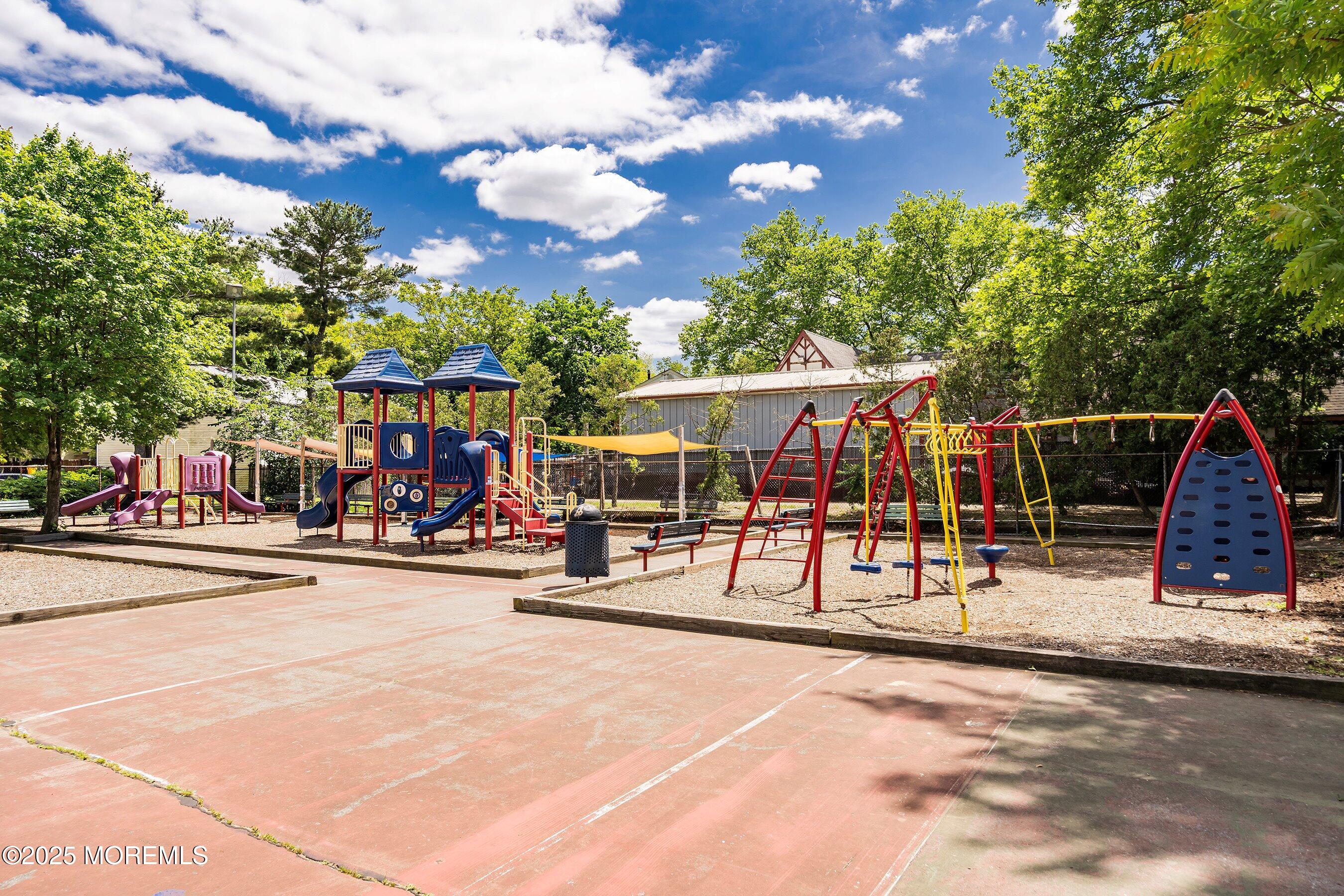 146 Stratford Place, Lakewood, New Jersey image 29