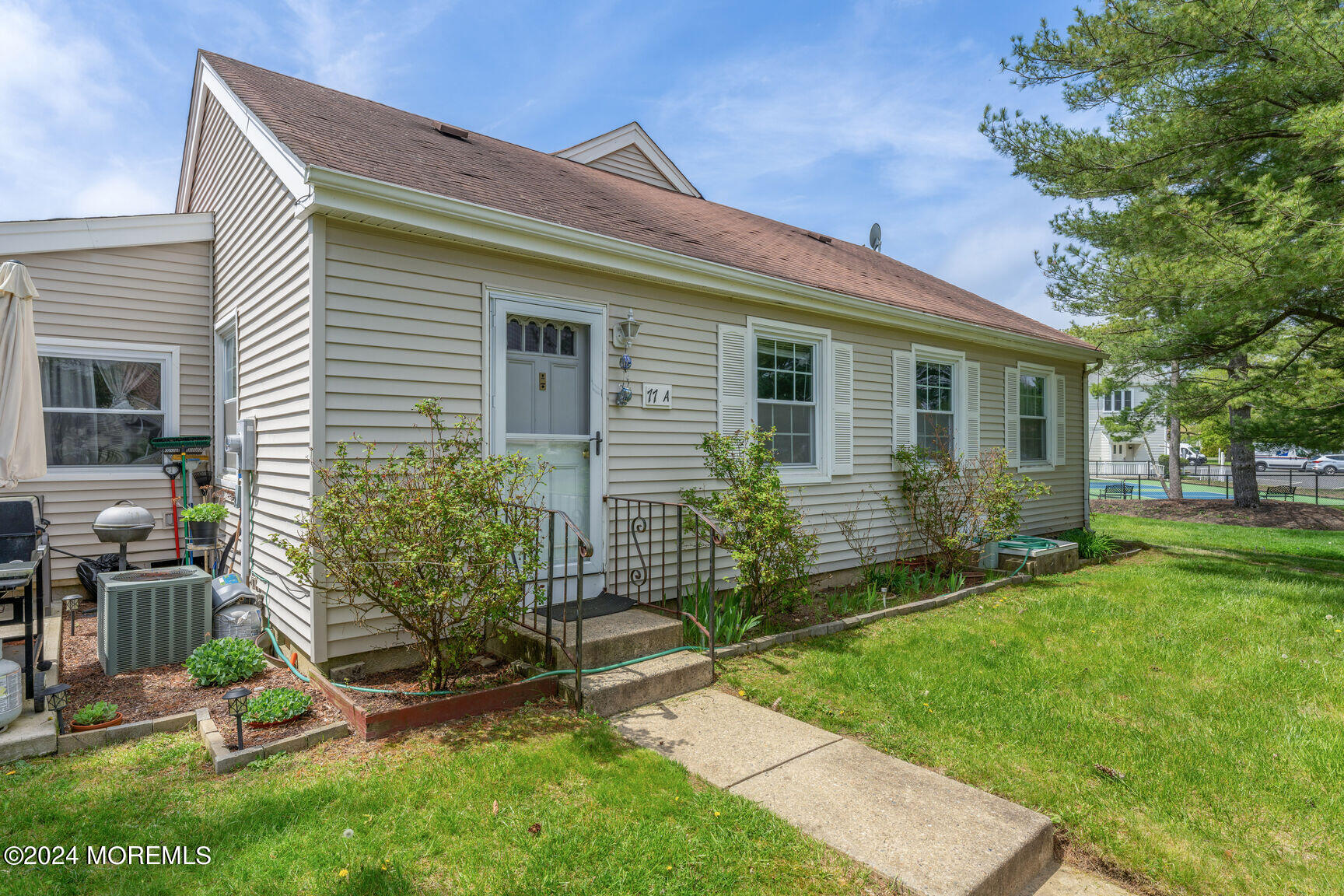 77 A Parkway Drive, Freehold, New Jersey image 18