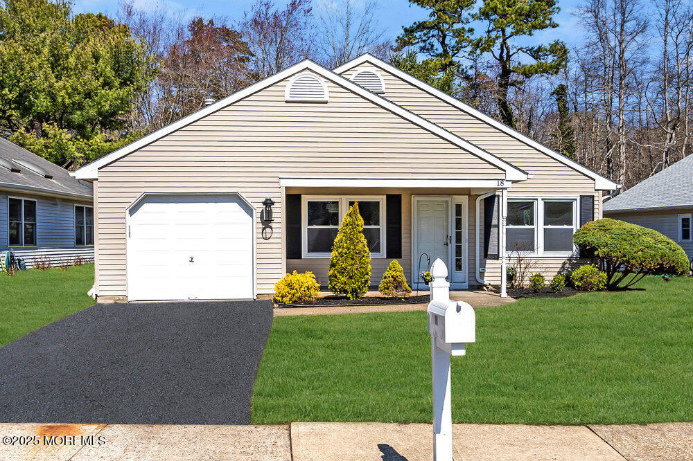 18 Deer Run Lane, Brick, New Jersey image 1