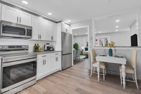 MLS: 22510770