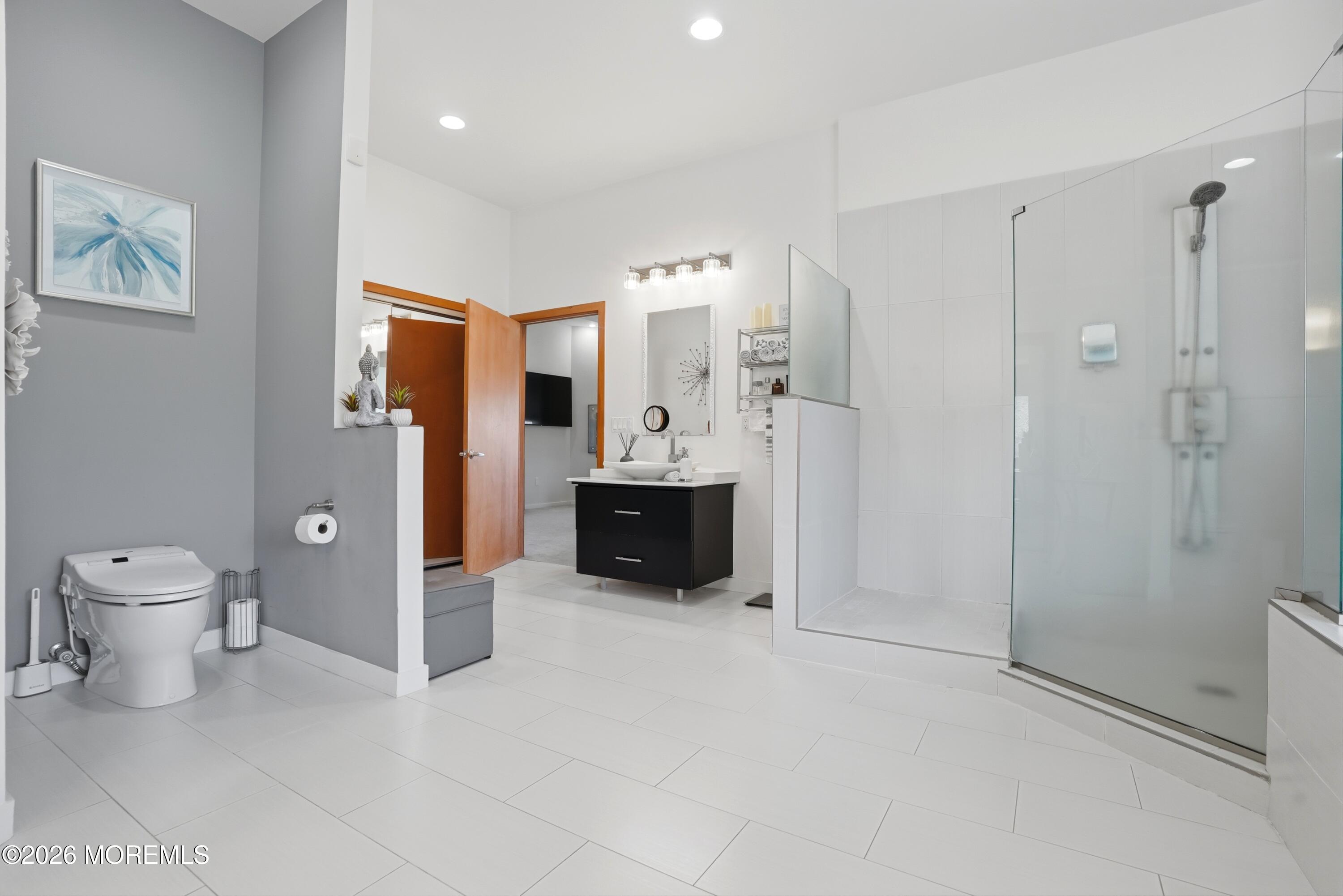 Millstone, New Jersey, 08535, United States, 6 Bedrooms Bedrooms, ,6 BathroomsBathrooms,Residential,Active,2037542