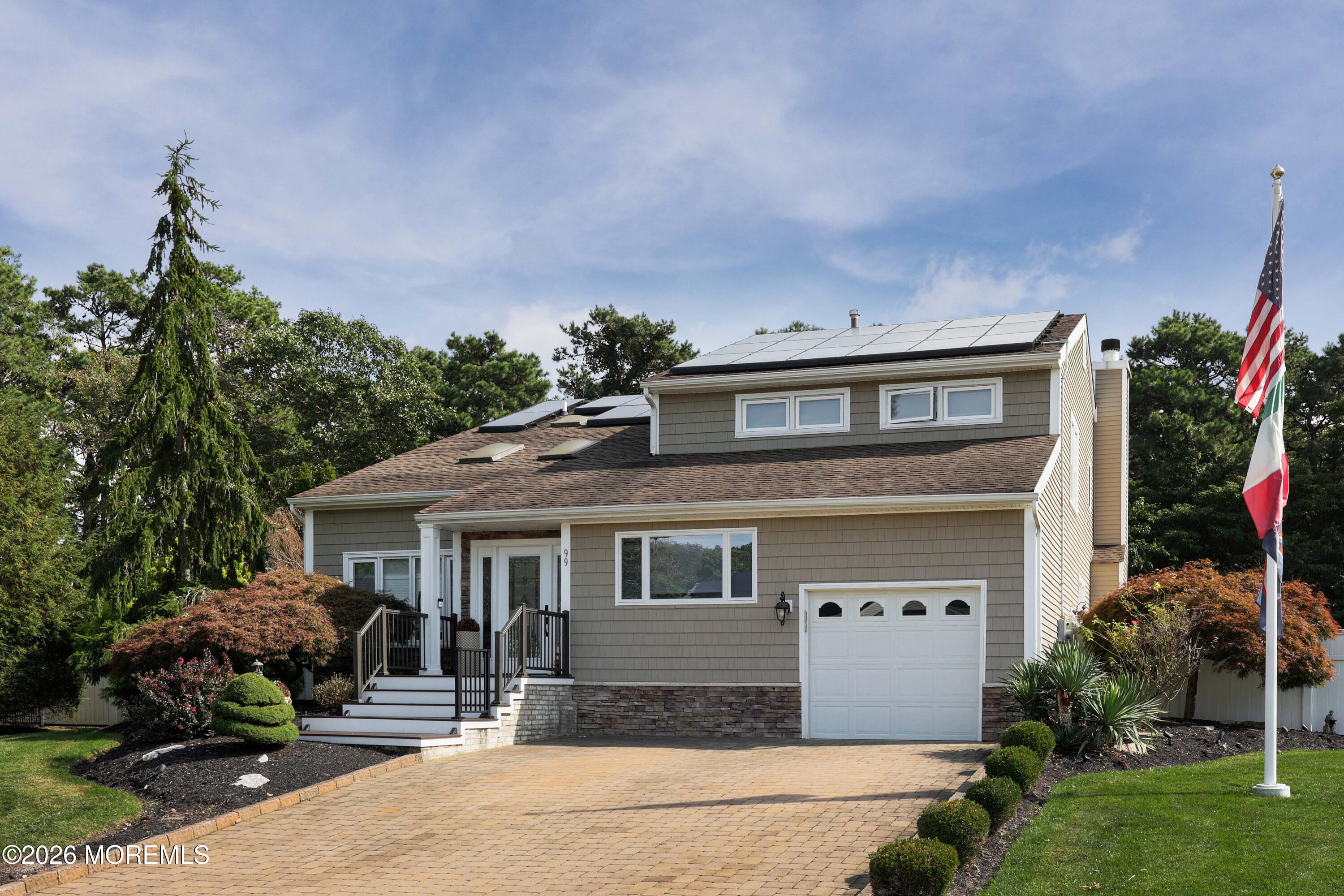 99 Oak Glen Road