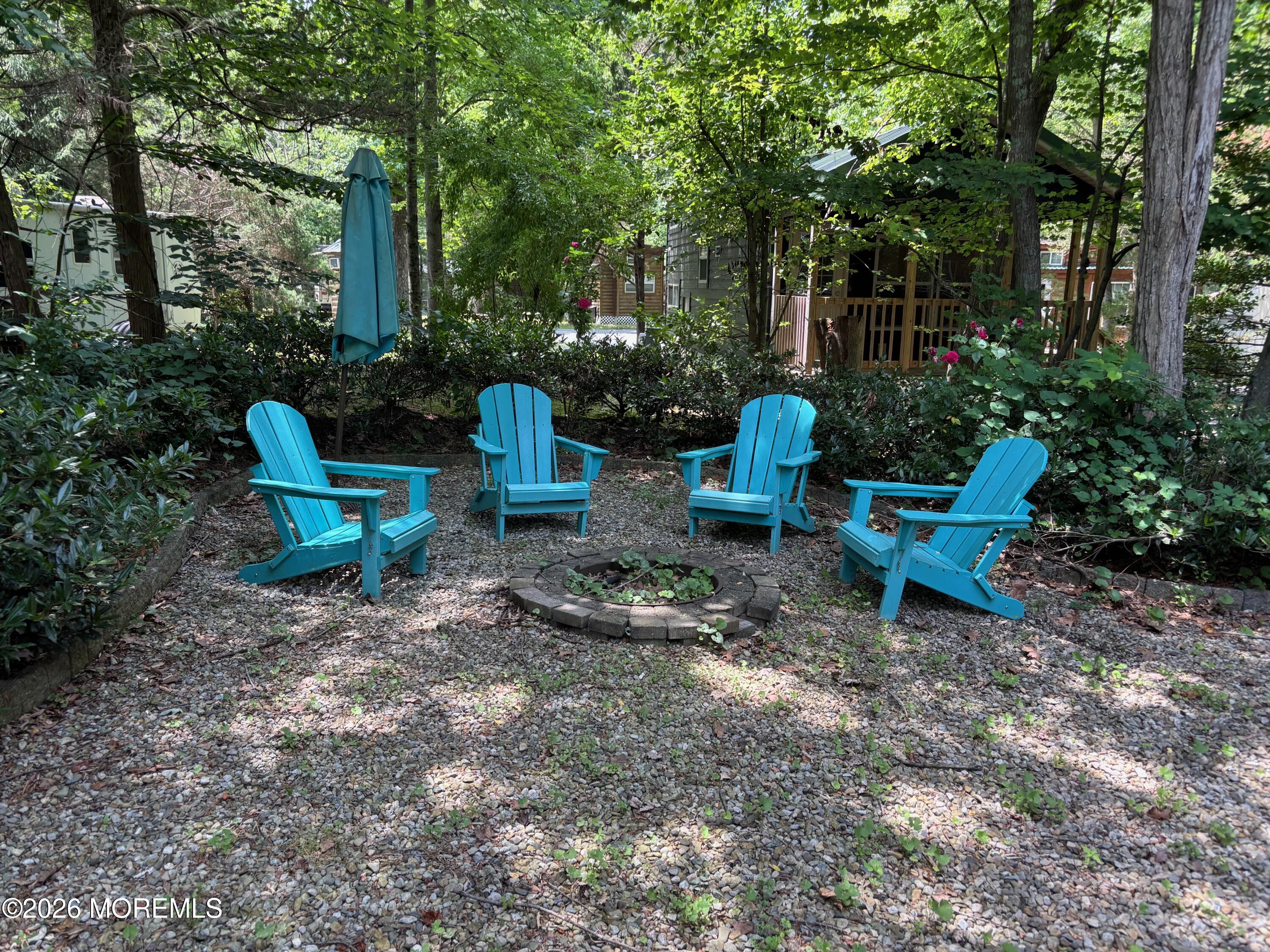 724 Monmouth Road 14