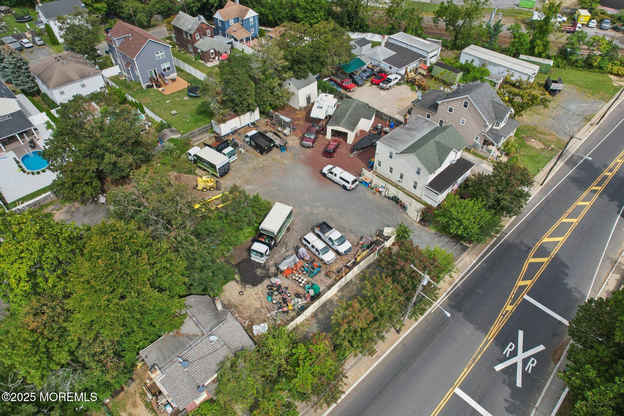 565-569 Joline Avenue