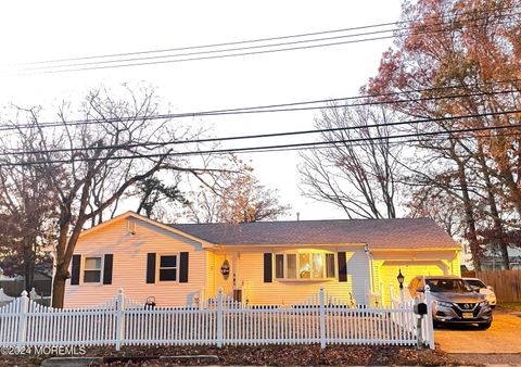 328 Mizzen Avenue, Beachwood, NJ 08722 - MLS#: 22422198