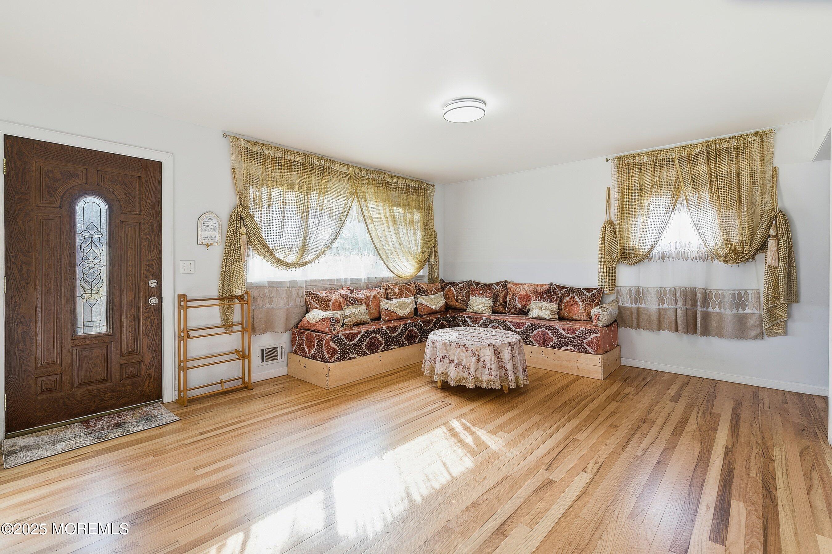 11 Forest Valley Drive