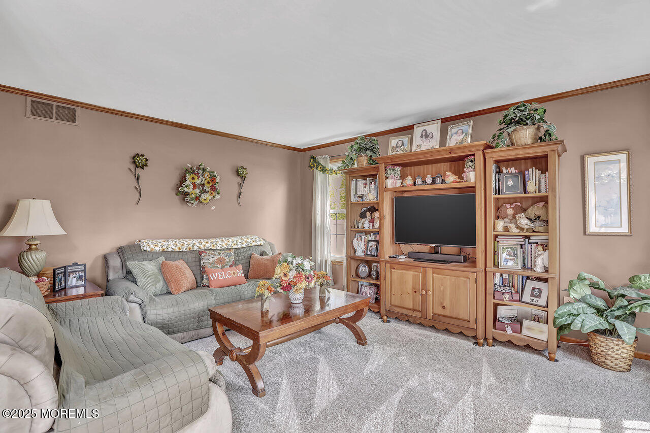 1427 Swan Lane, Mullica Hill, New Jersey image 5
