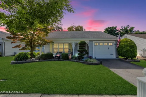 MLS: 22630065