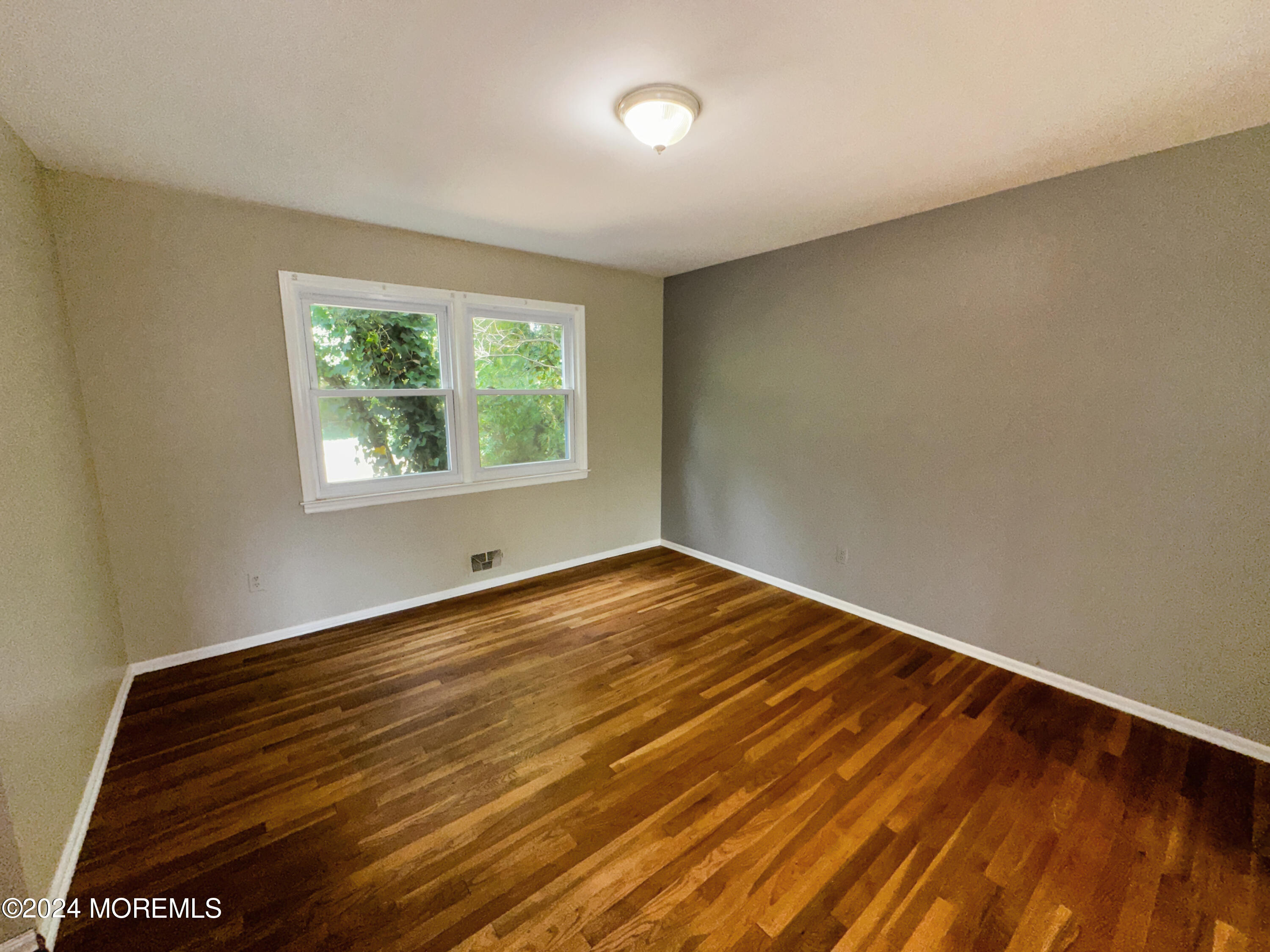 11 Green Hills Road, East Brunswick, New Jersey image 9