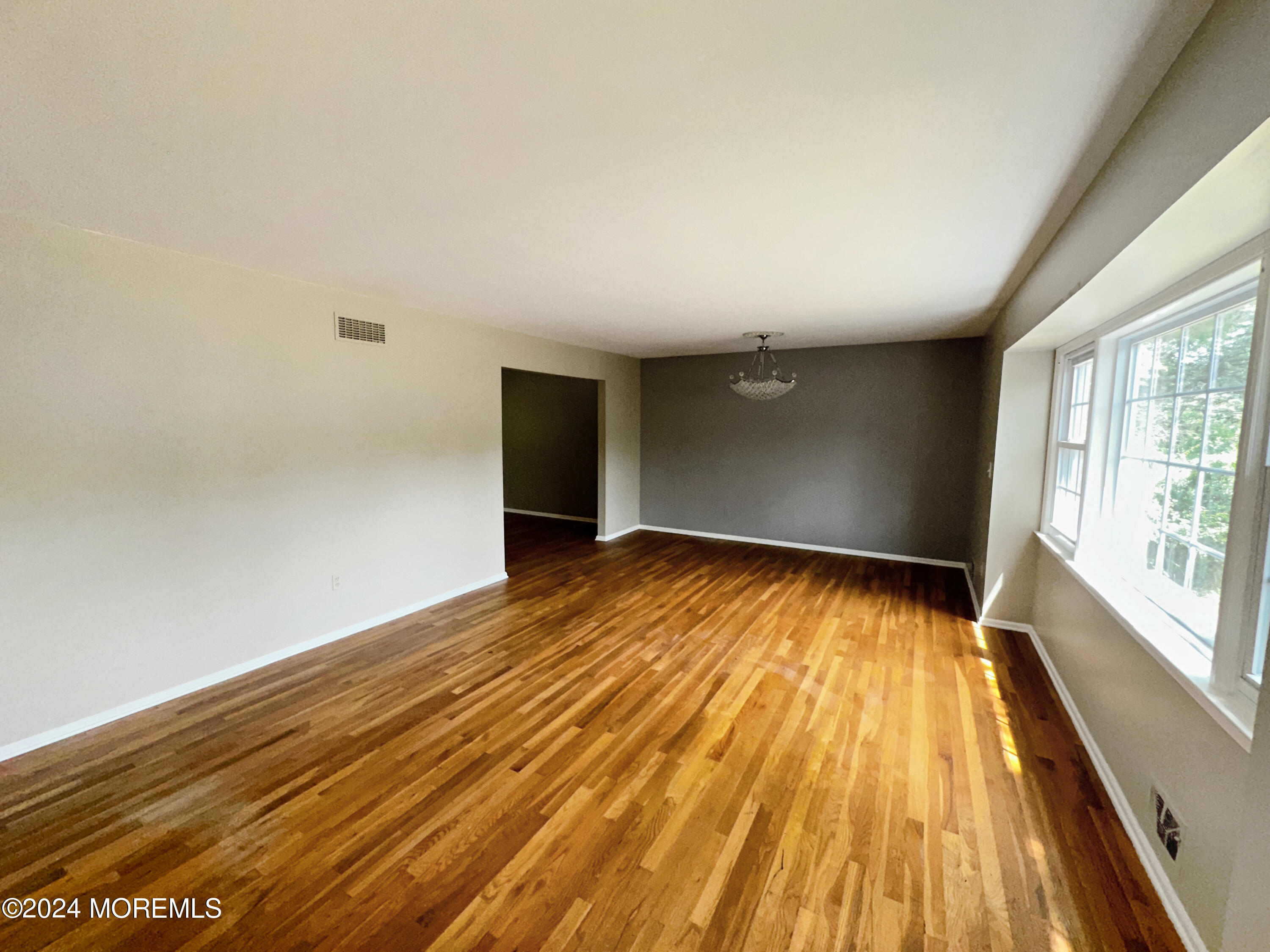 11 Green Hills Road, East Brunswick, New Jersey image 14