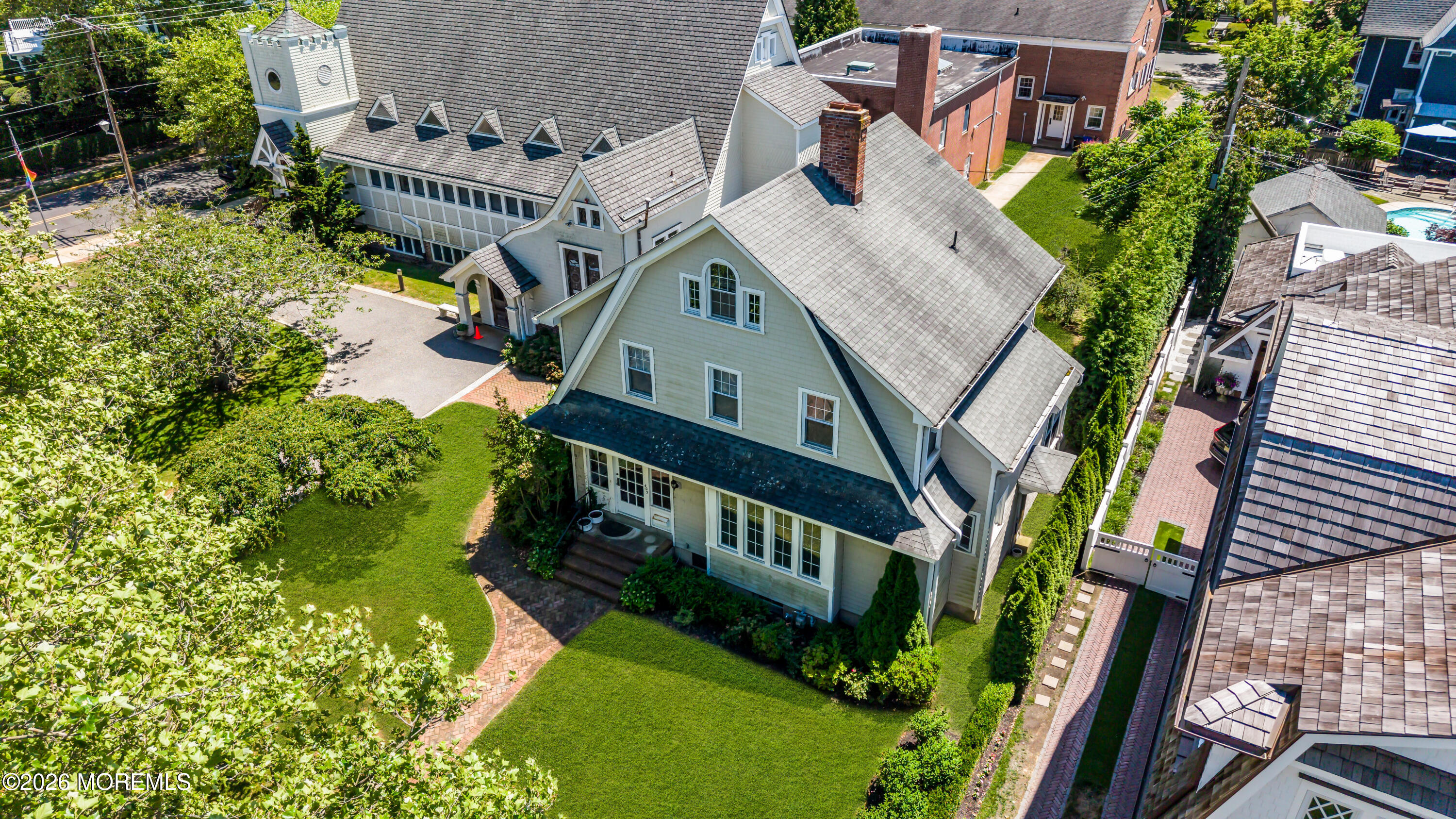 405 West Lake Drive