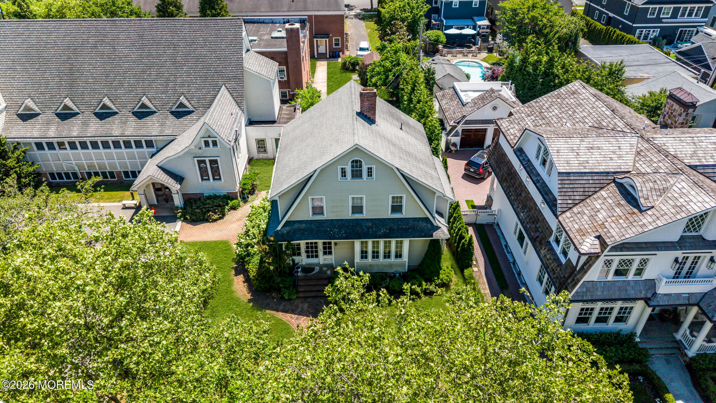 405 West Lake Drive