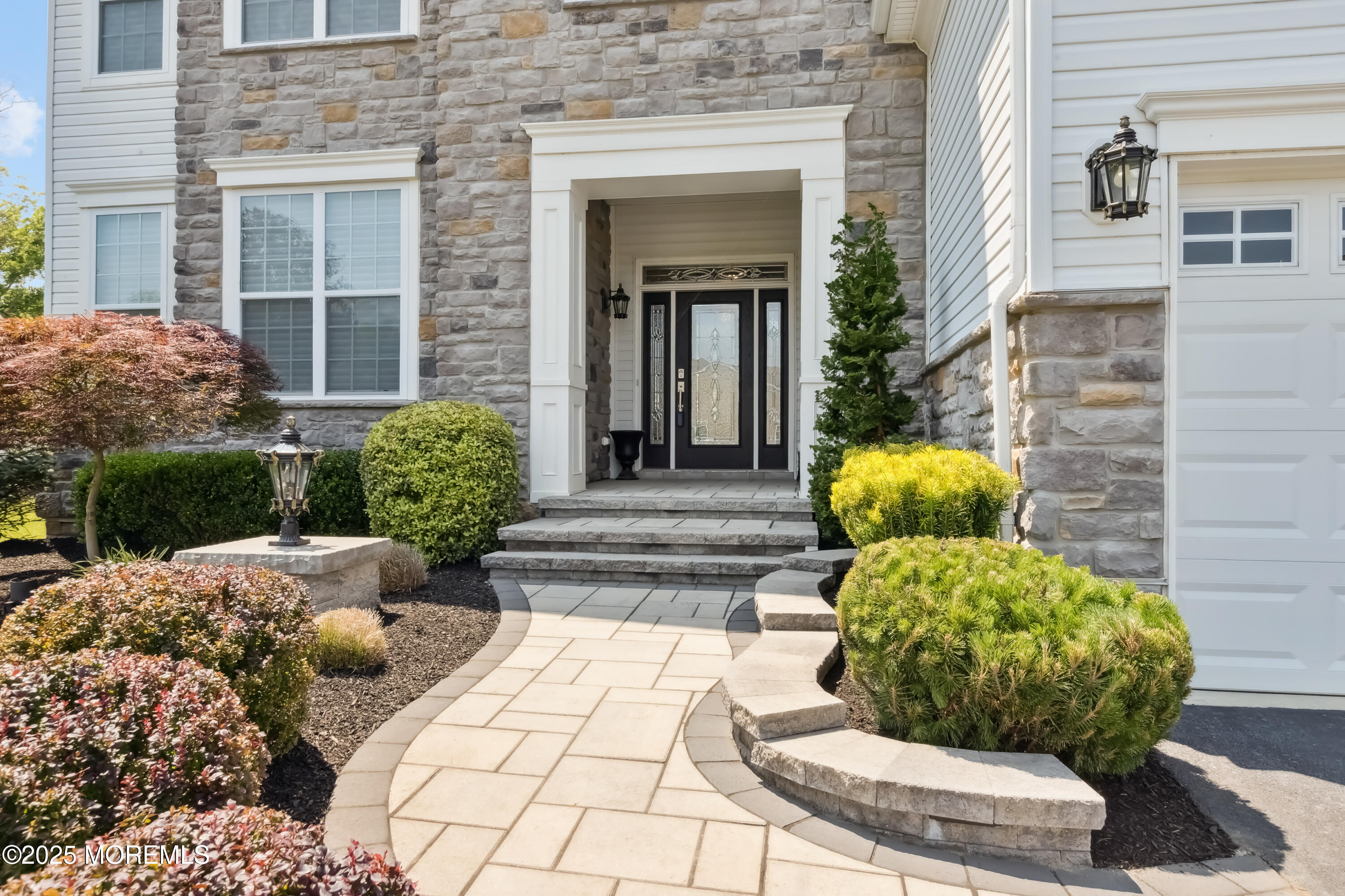 23 Interlachen Court, Monroe Township, New Jersey image 3