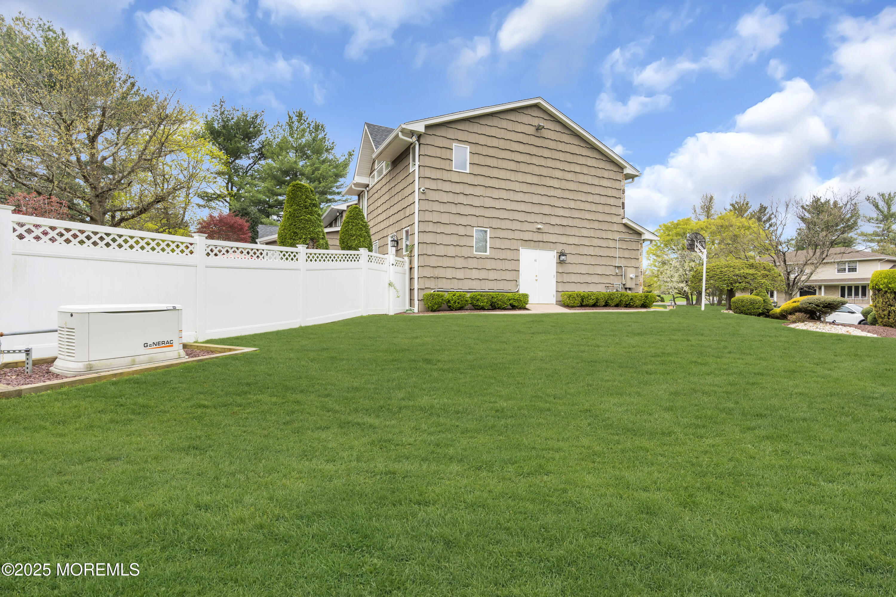 2 Liberty Road, Marlboro, New Jersey image 44