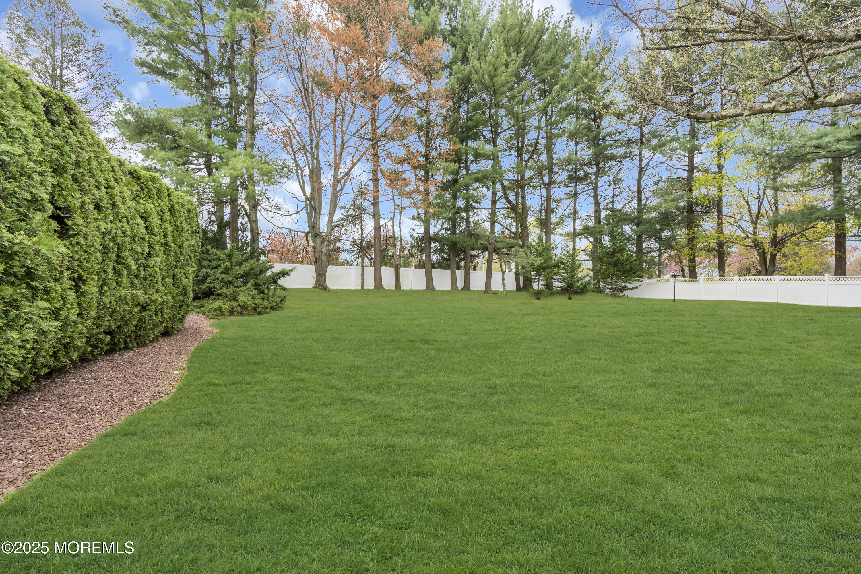 2 Liberty Road, Marlboro, New Jersey image 45