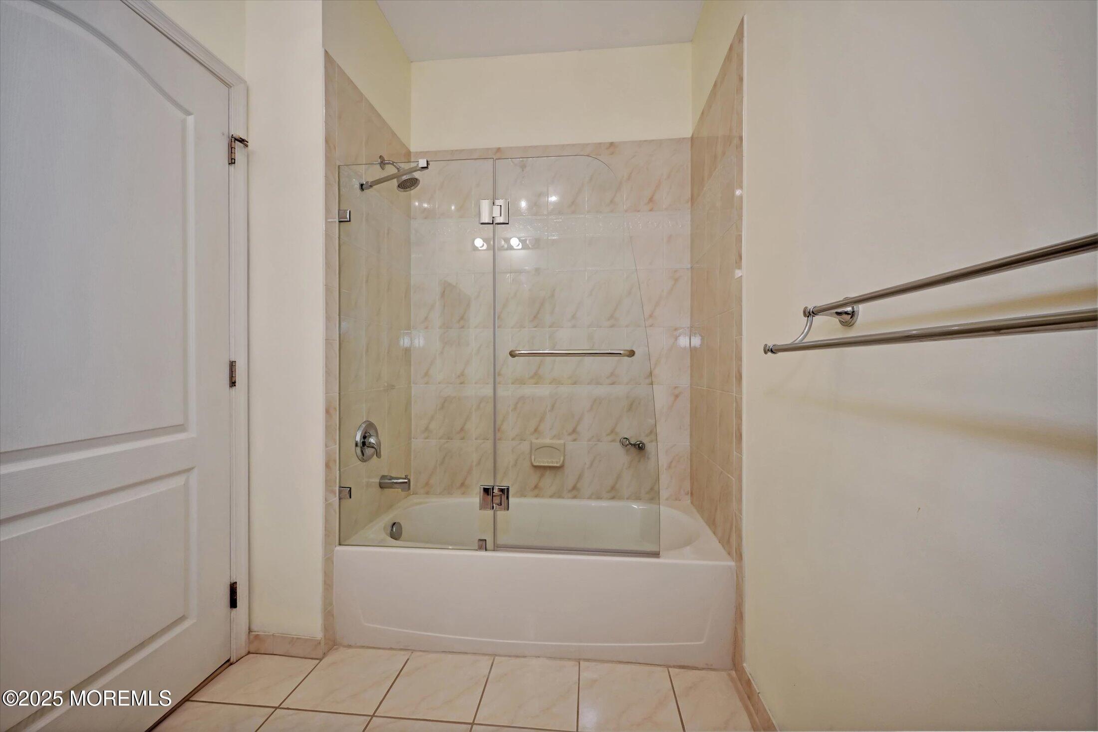 7102 Falston Circle #102, Old Bridge, New Jersey image 31