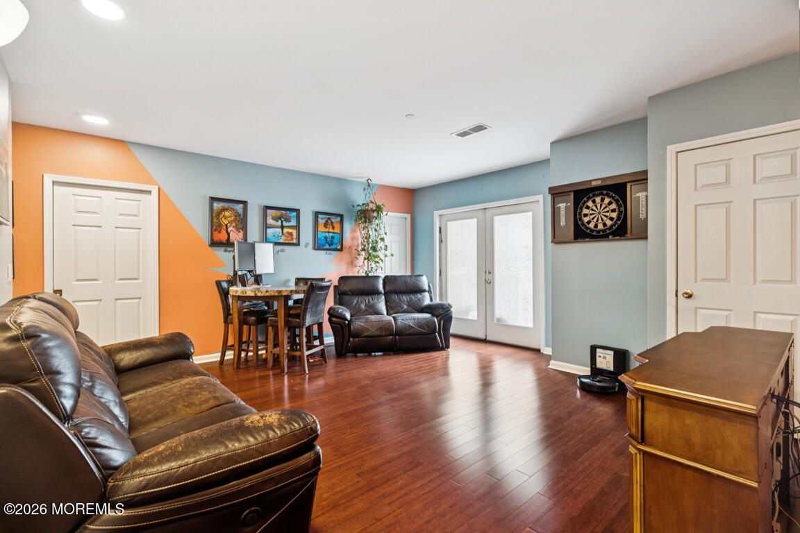 368 Rector Street 419