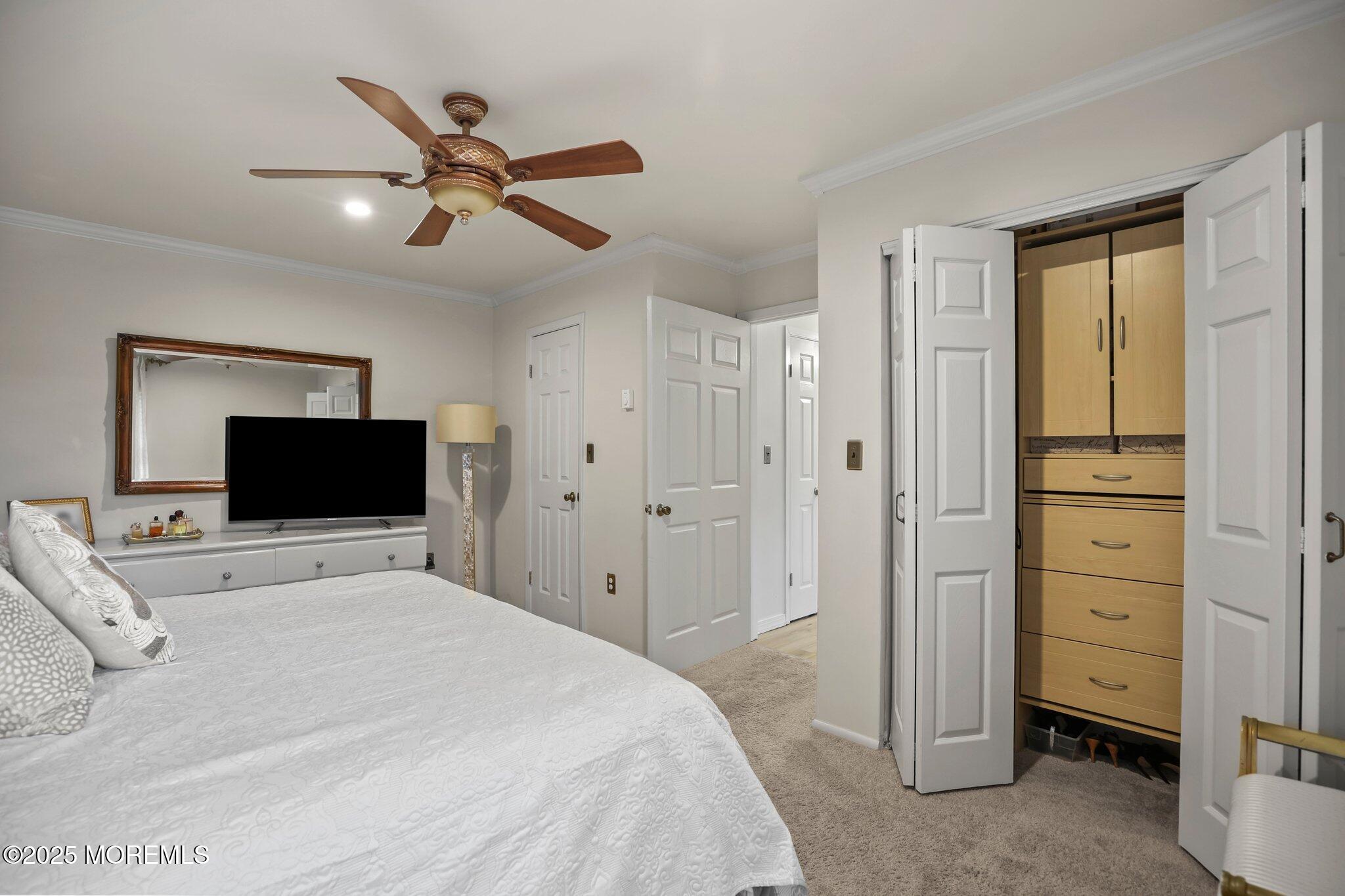 160 Cross Slope Court #F, Manalapan, New Jersey image 12
