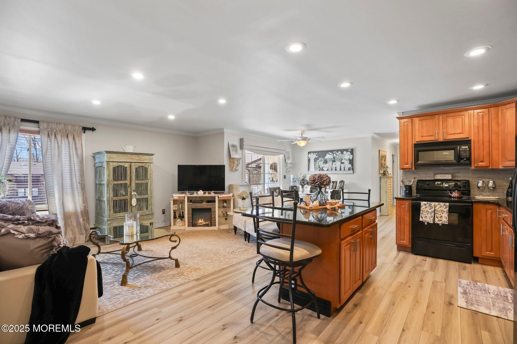 160 Cross Slope Court #F, Manalapan, New Jersey image 1
