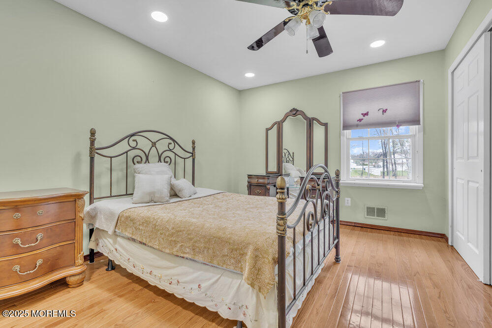 35 Harness Lane, Marlboro, New Jersey image 29