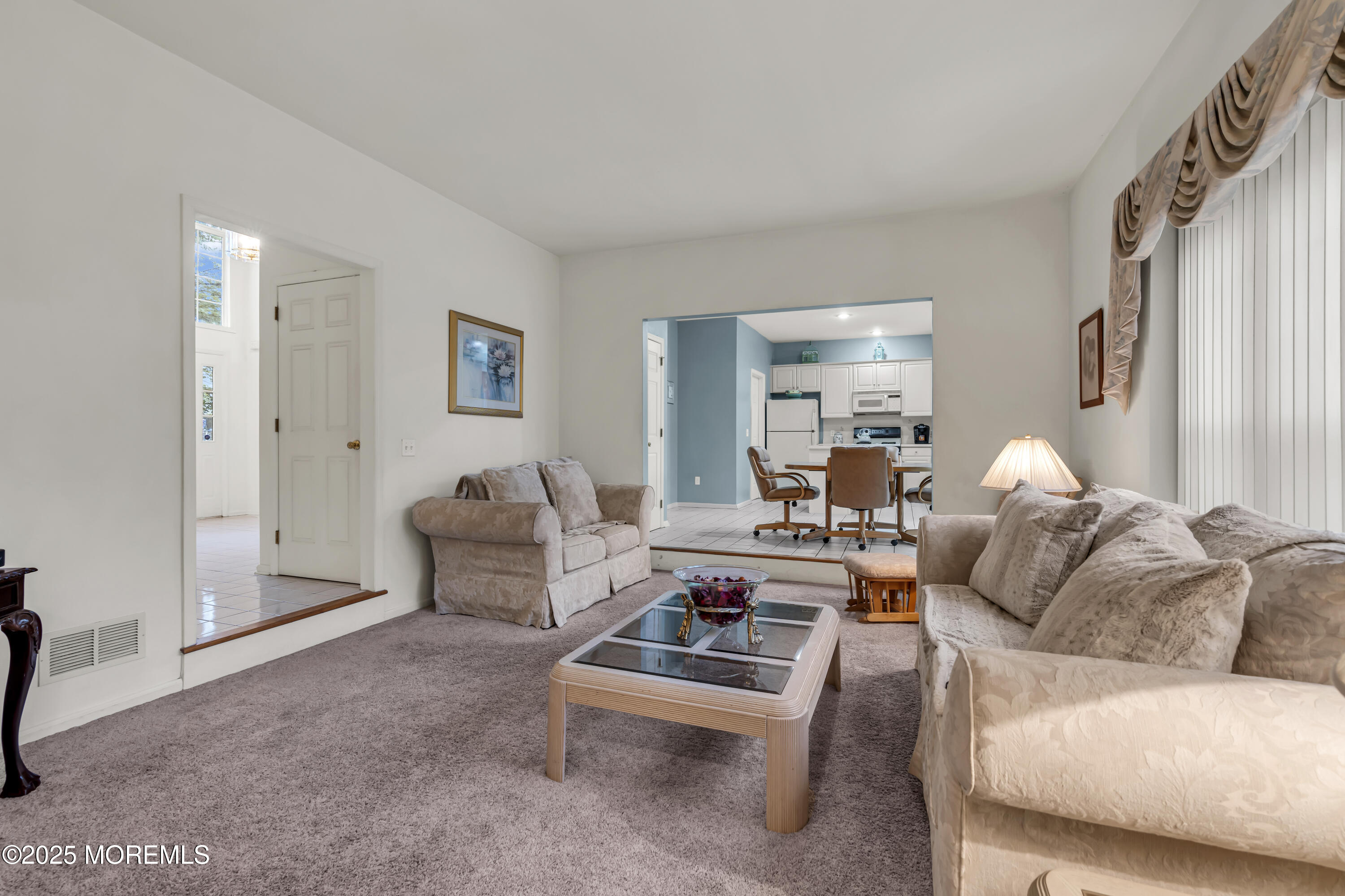 6 Cardinal Way, Raritan, New Jersey image 12