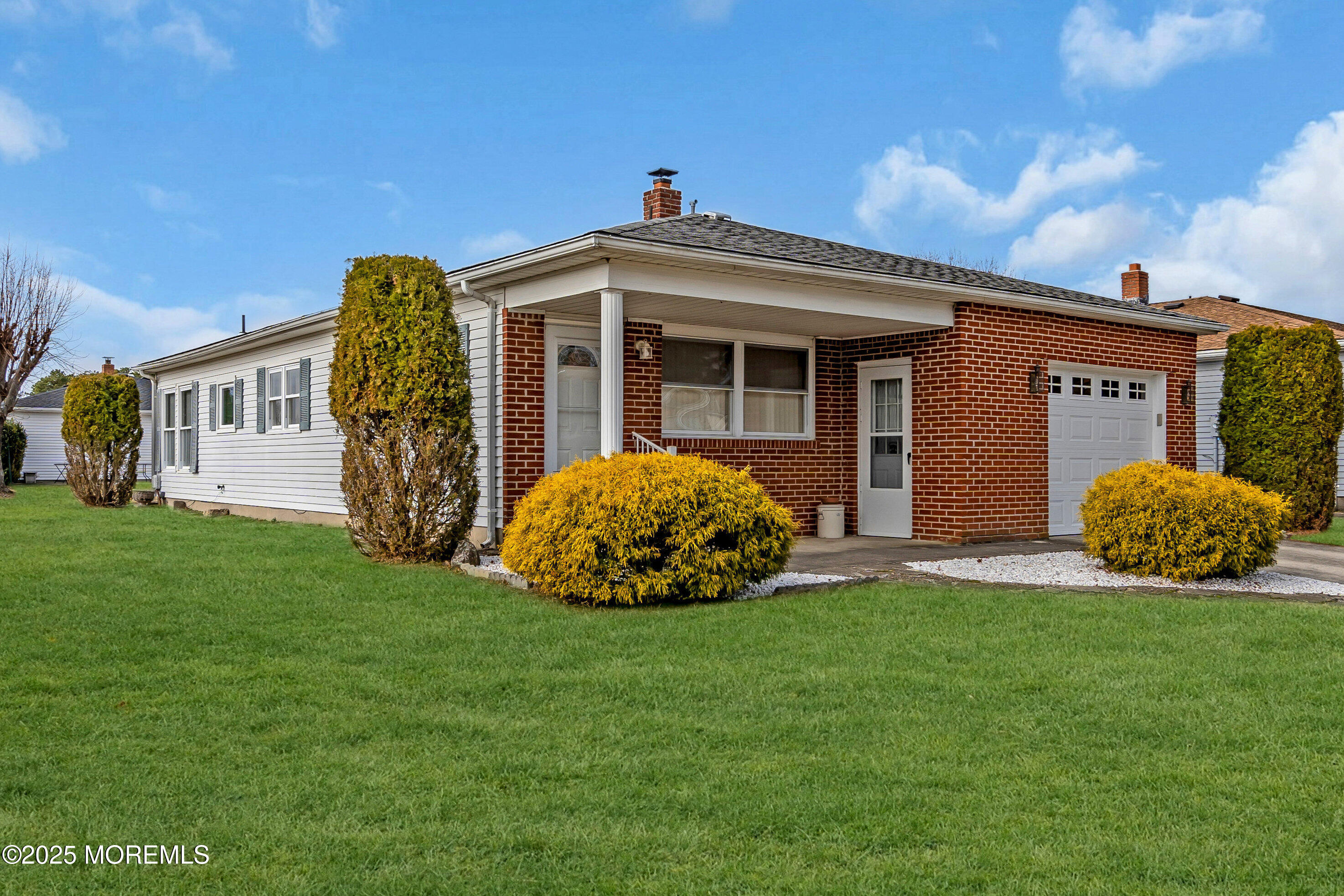 167 Biabou Drive, Toms River, New Jersey image 2