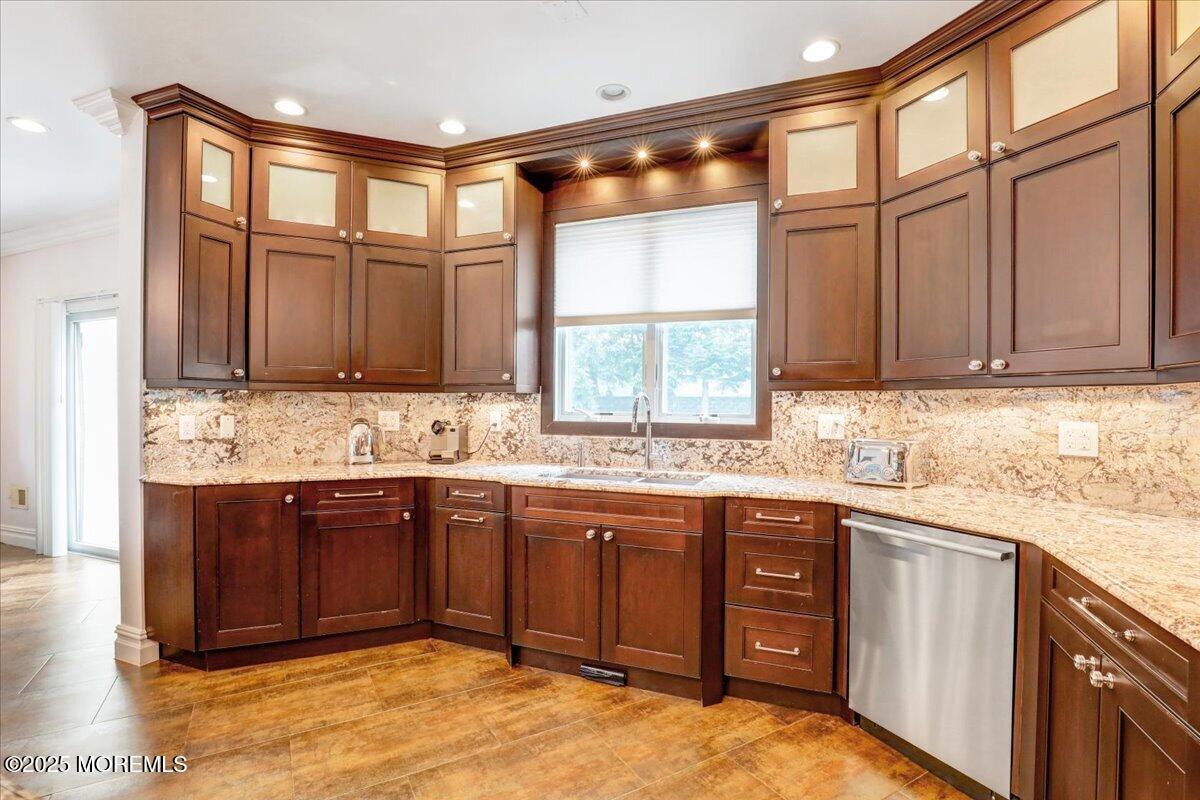 11 Hemingway Court, Morganville, New Jersey image 20