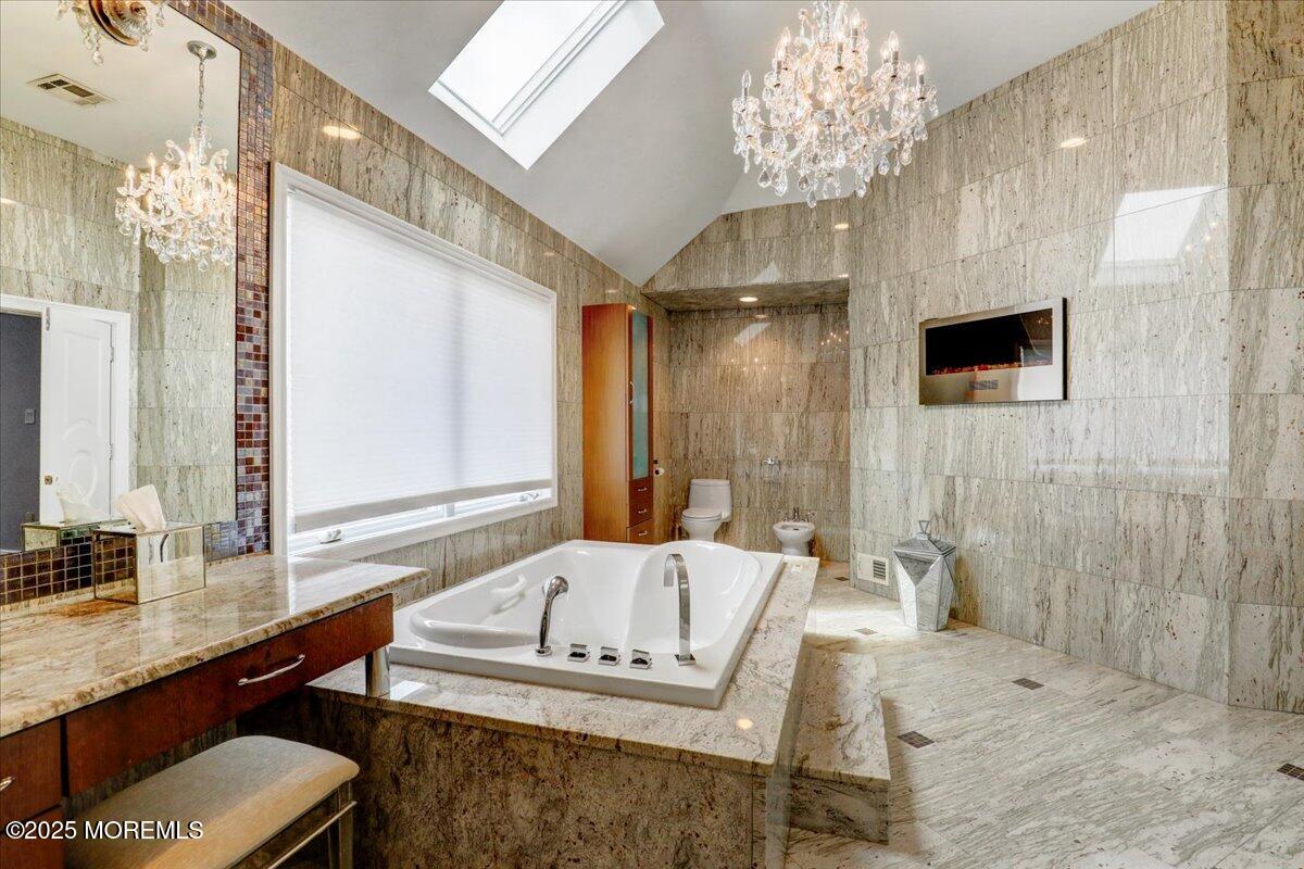 11 Hemingway Court, Morganville, New Jersey image 36