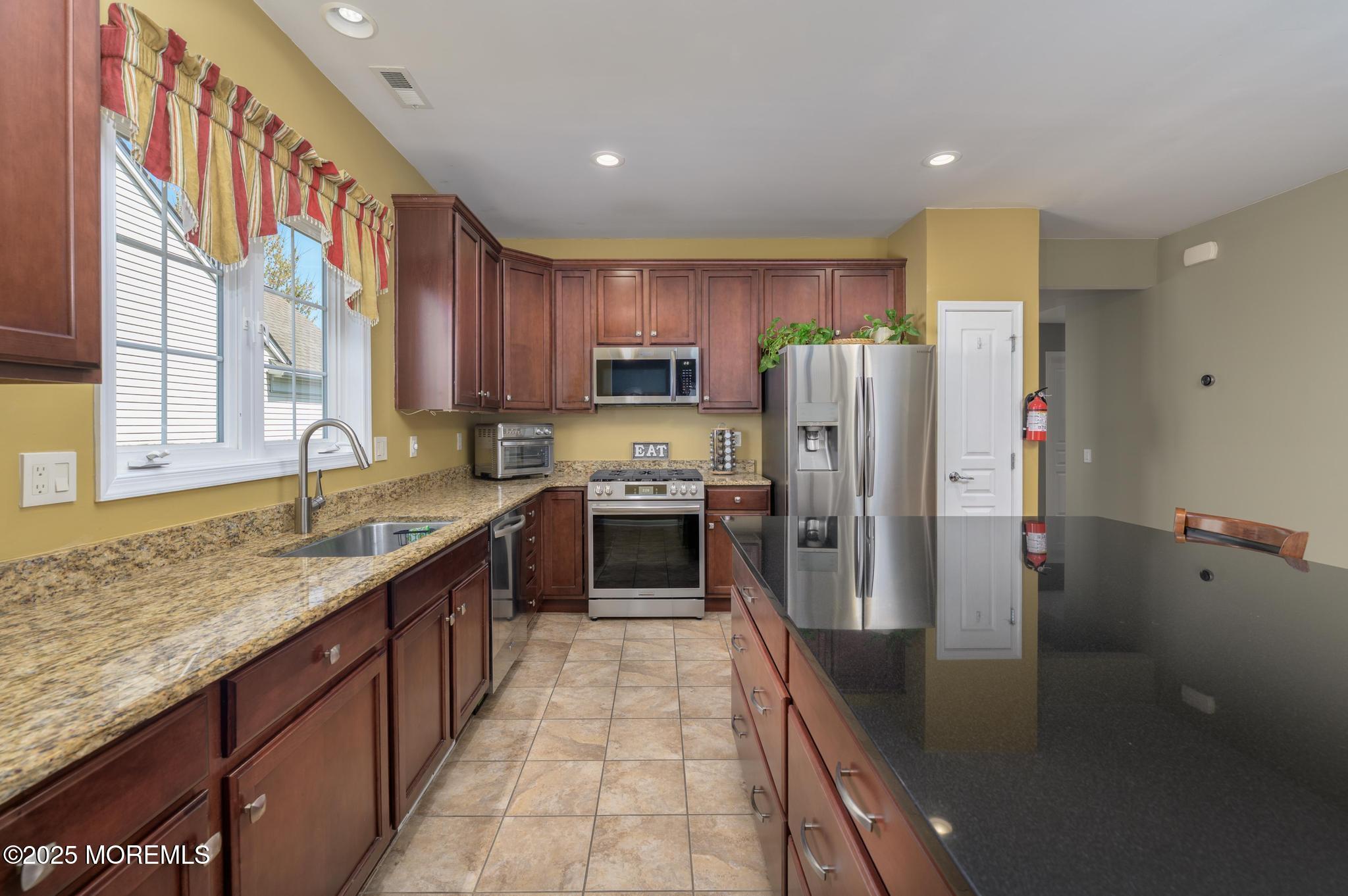 8 Ascot Lane, Manchester, New Jersey image 22