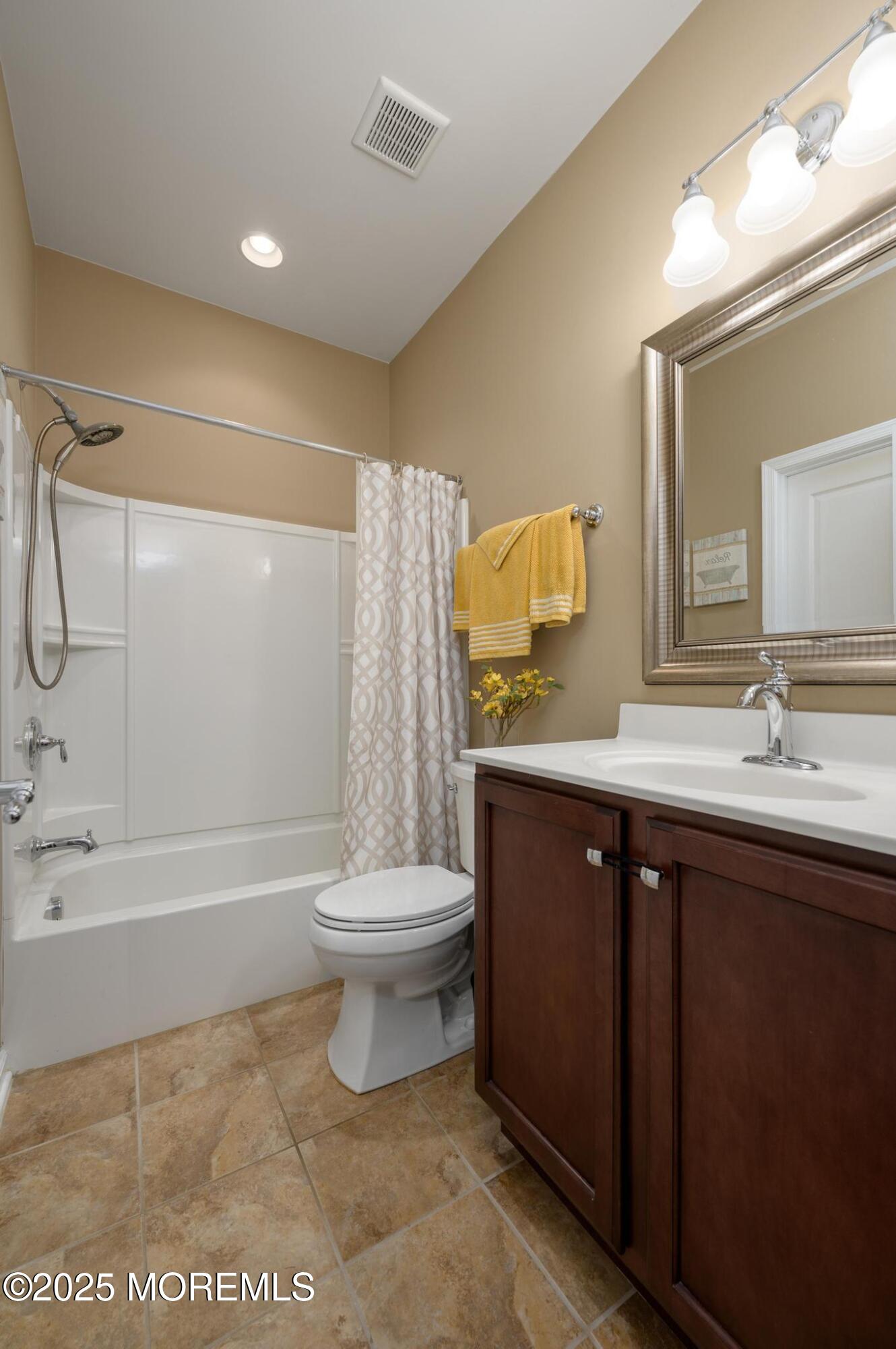 8 Ascot Lane, Manchester, New Jersey image 16