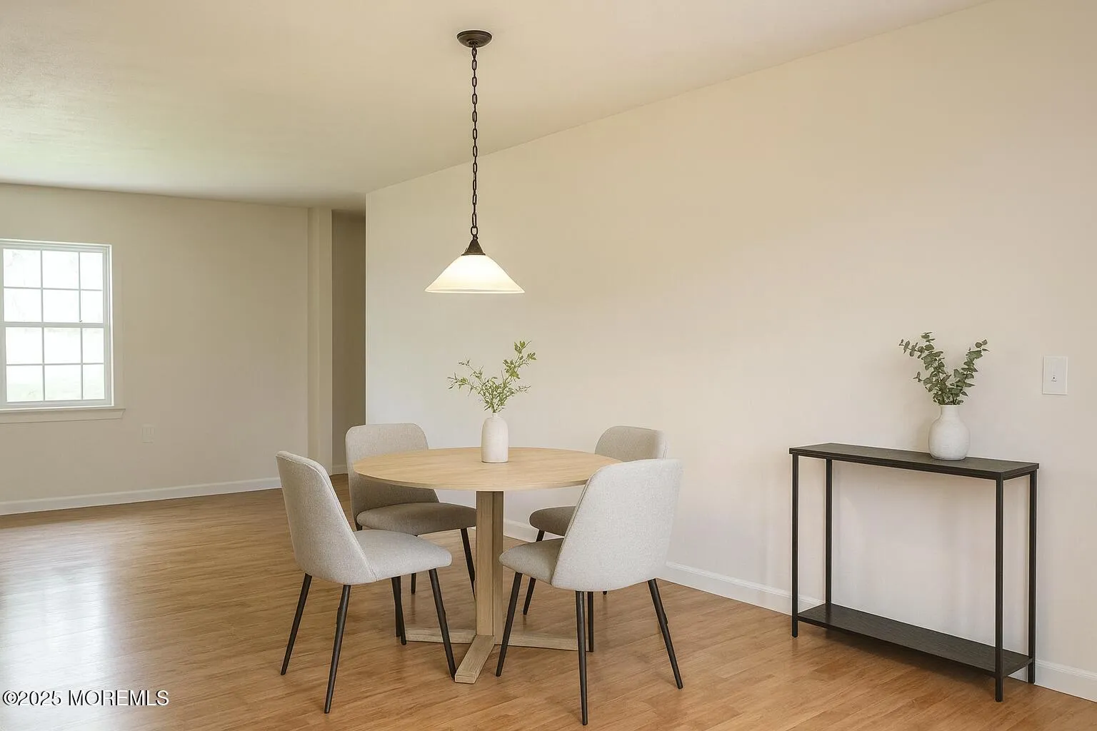 Lakewood, New Jersey 08701, United States, 2 Bedrooms Bedrooms, ,1 BathroomBathrooms,Residential,Active,188560