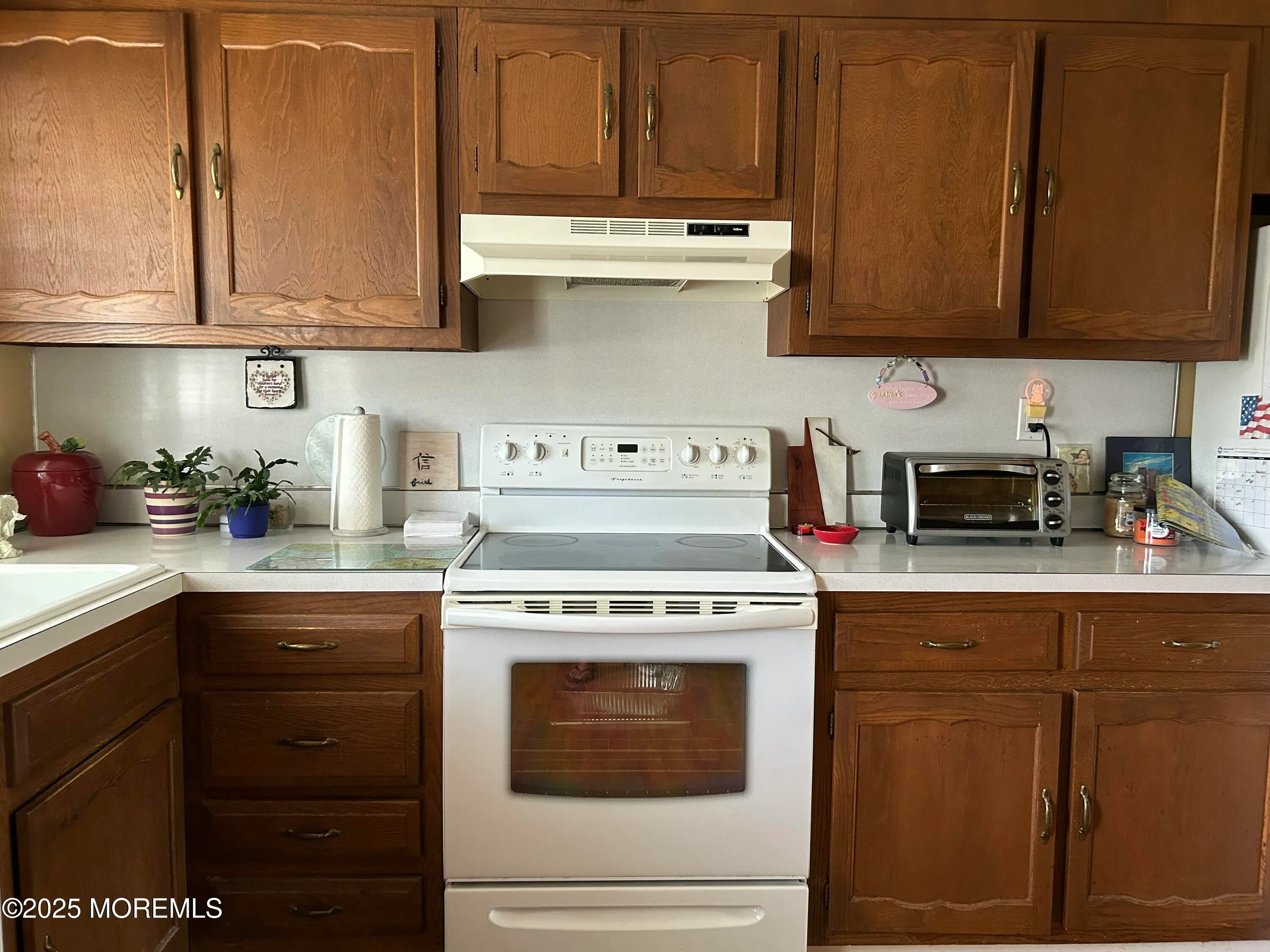 Lakewood, New Jersey 08701, United States, 2 Bedrooms Bedrooms, ,1 BathroomBathrooms,Residential,Active,188560