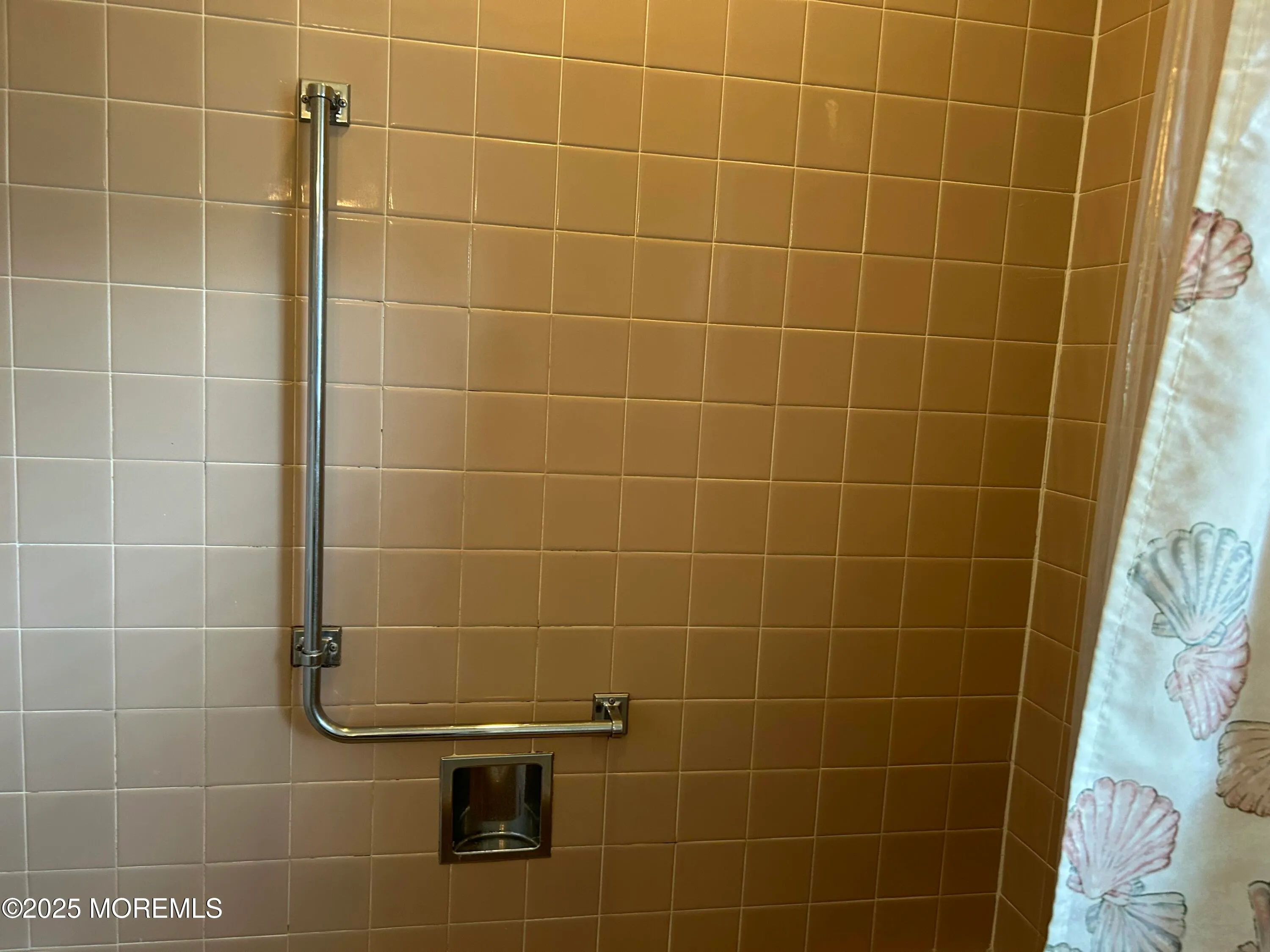 Lakewood, New Jersey 08701, United States, 2 Bedrooms Bedrooms, ,1 BathroomBathrooms,Residential,Active,188560