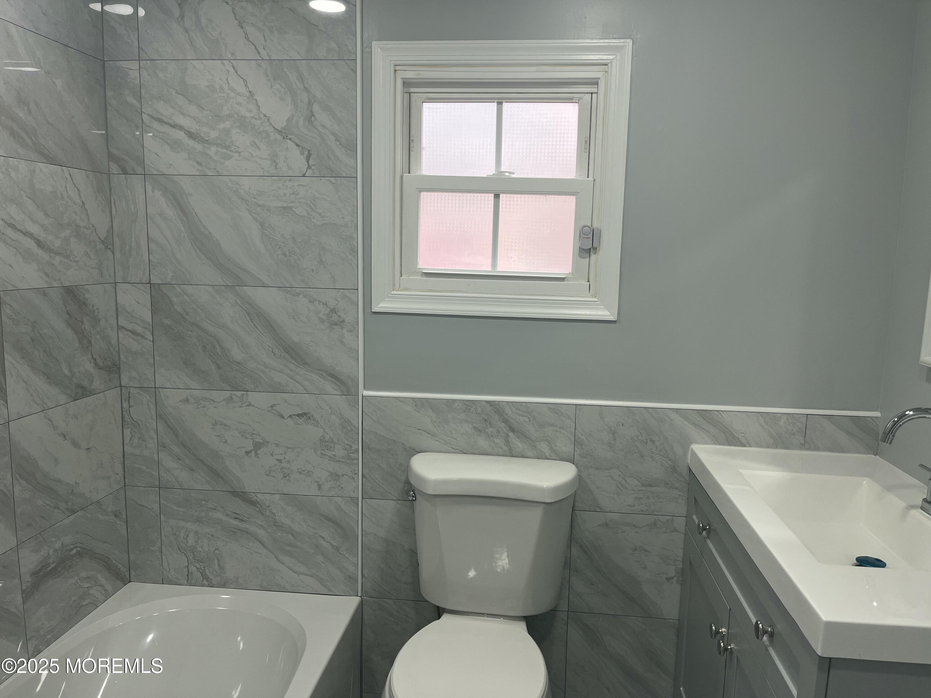 15 Roberts Road, Toms River, New Jersey image 10