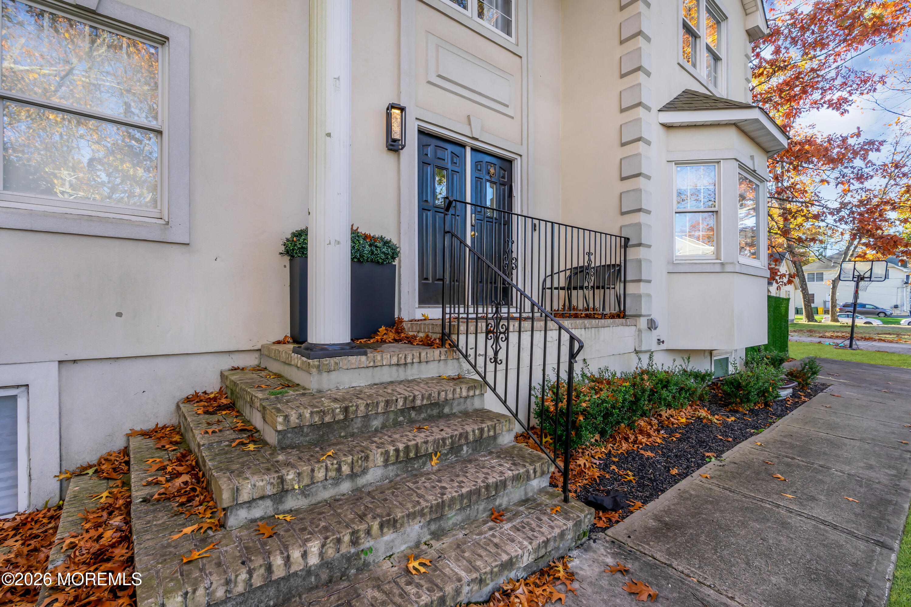 1501 Pine Park Avenue