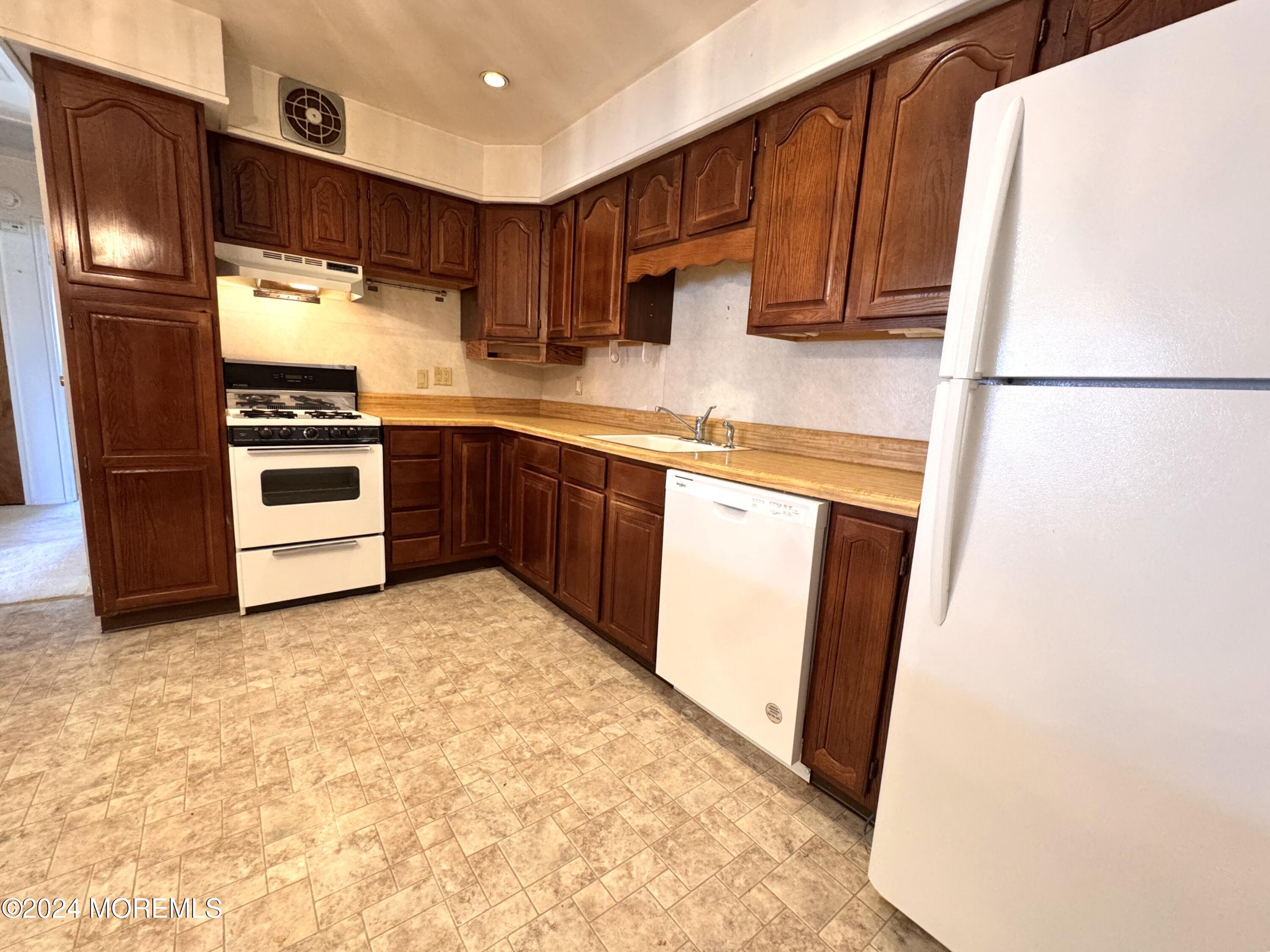 2 Chestnut Street #B, Toms River, New Jersey image 10