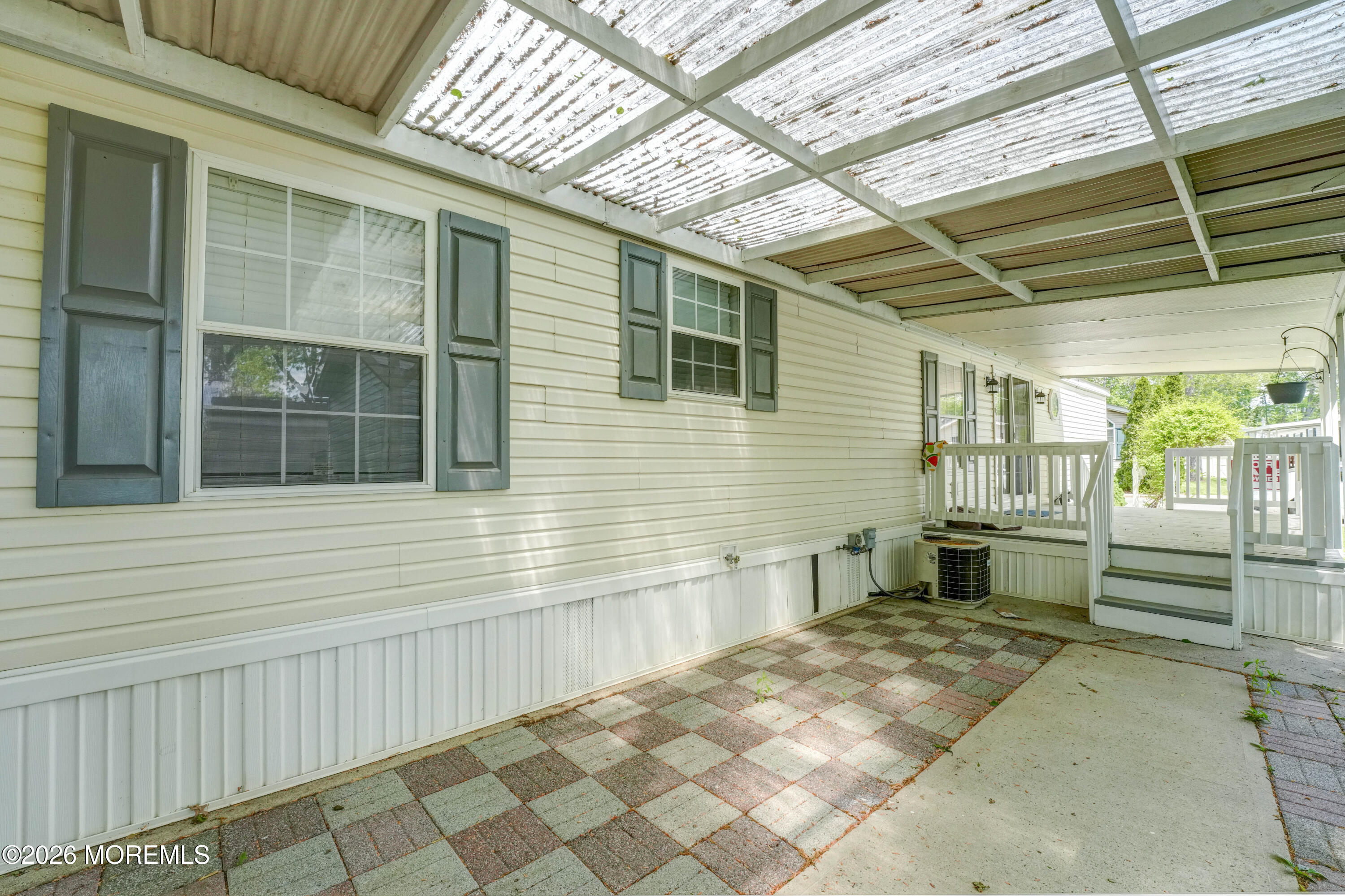 10 Sterling Court