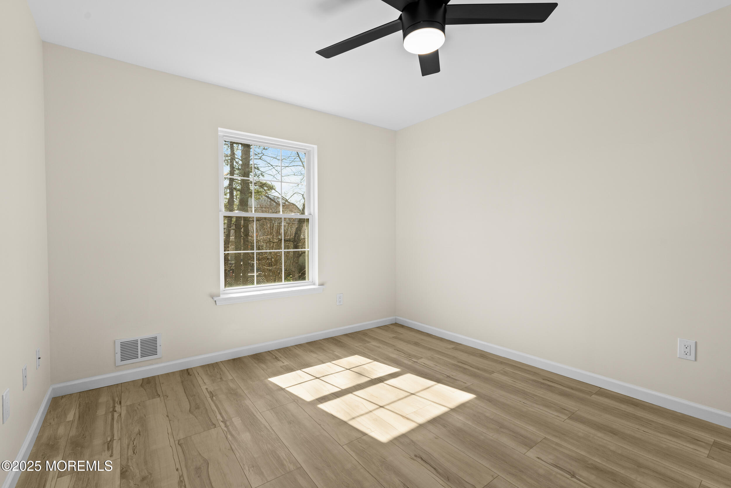 1534 Forecastle Avenue, Manahawkin, New Jersey image 33