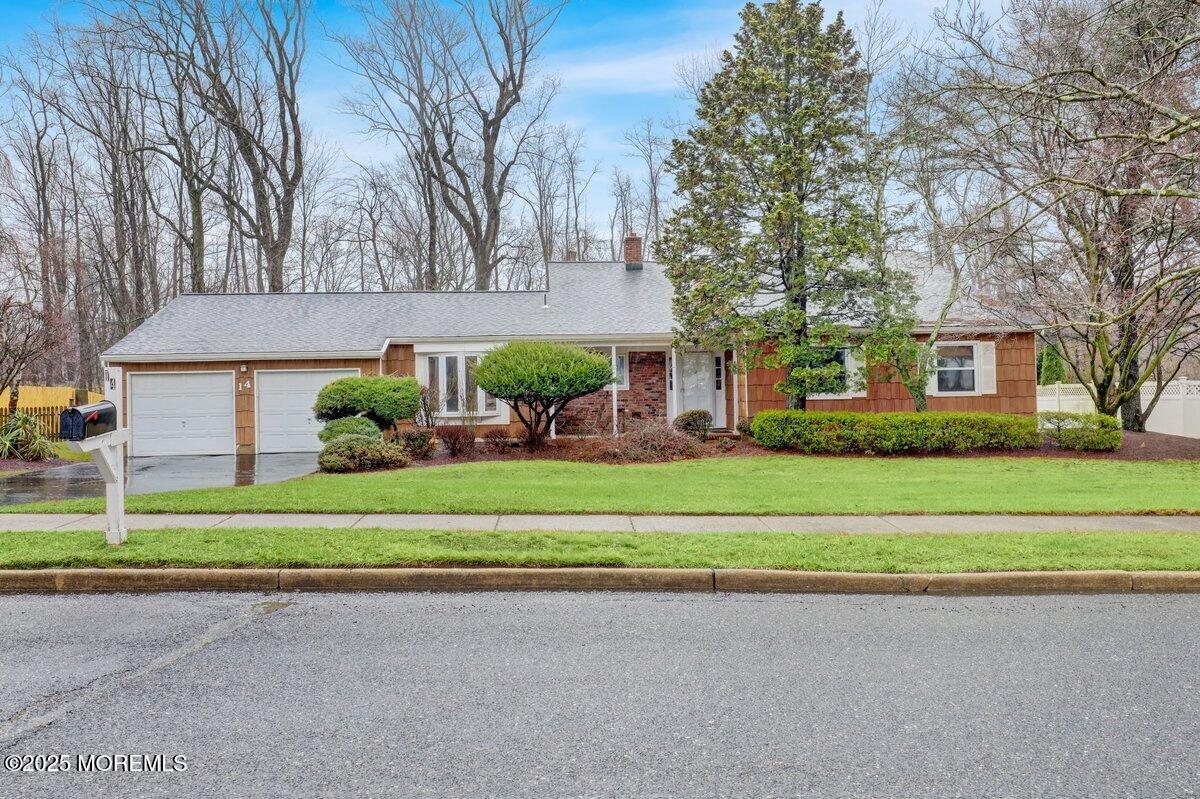 14 Edwards Drive, Freehold, New Jersey image 2