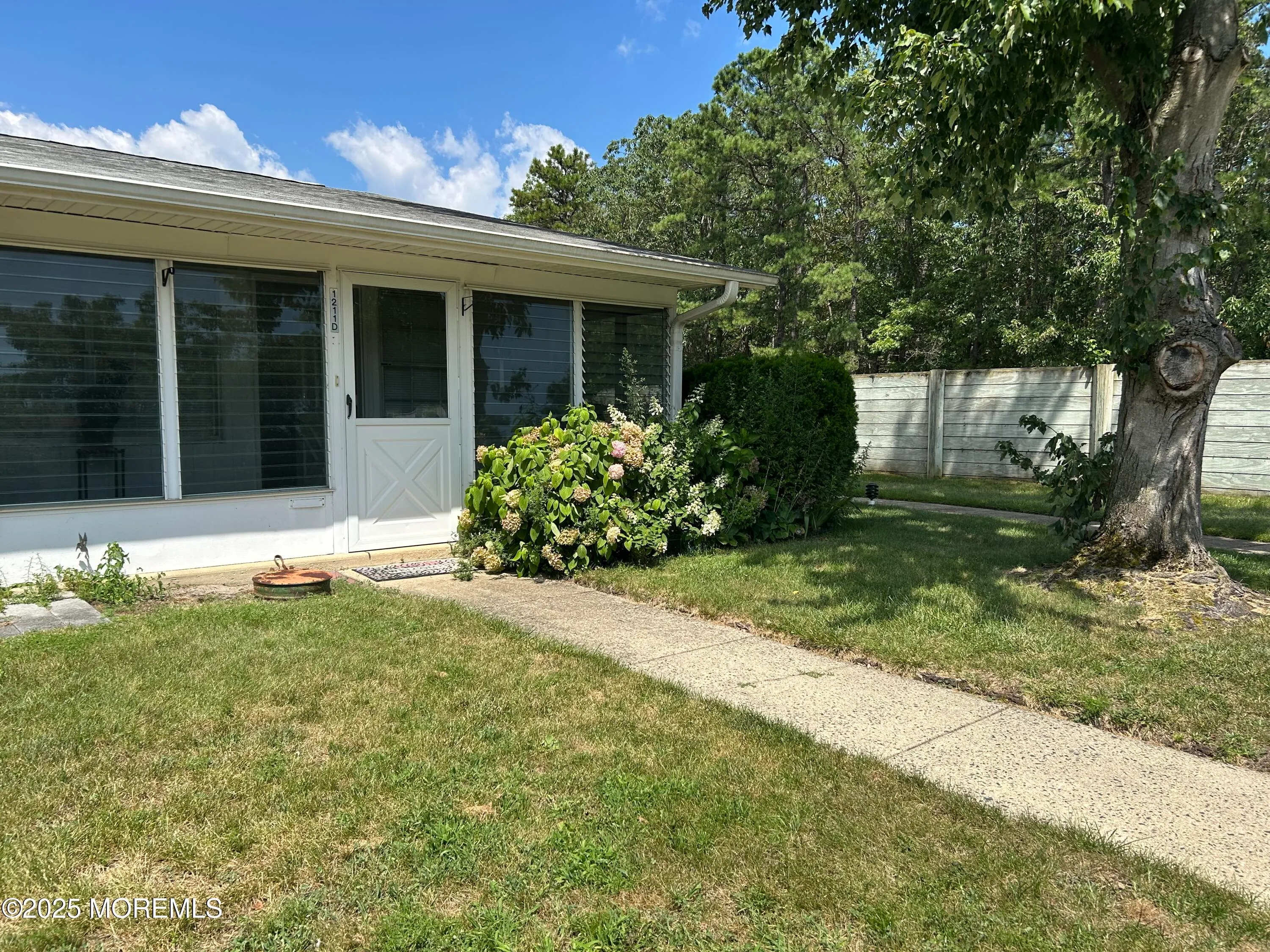 Lakewood, New Jersey 08701, United States, 2 Bedrooms Bedrooms, ,1 BathroomBathrooms,Residential,Active,181718 Lakewood, New Jersey 08701, United States, 2 Bedrooms Bedrooms, ,1 BathroomBathrooms,Residential,Active,181718