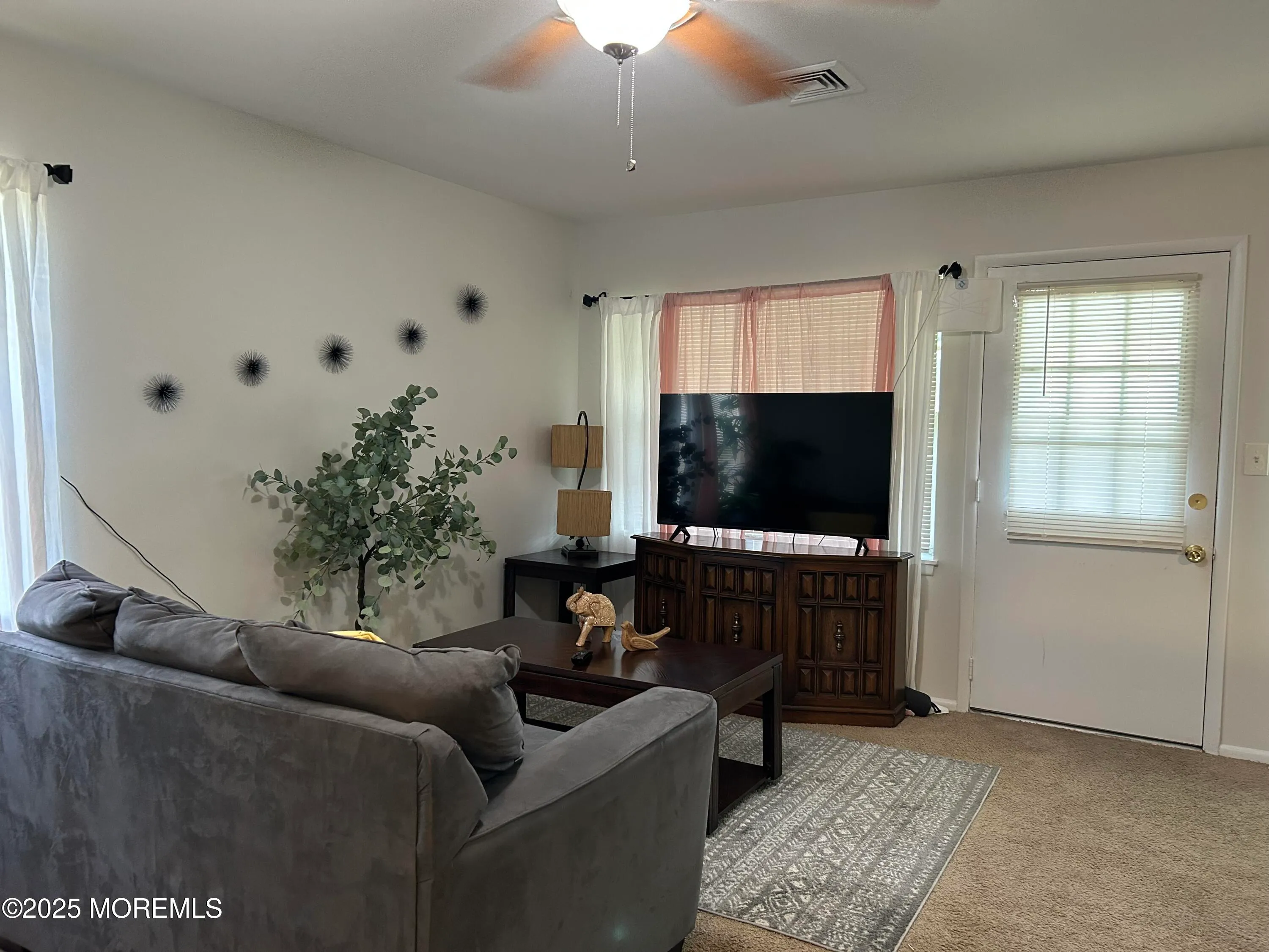 Lakewood, New Jersey 08701, United States, 2 Bedrooms Bedrooms, ,1 BathroomBathrooms,Residential,Active,181718