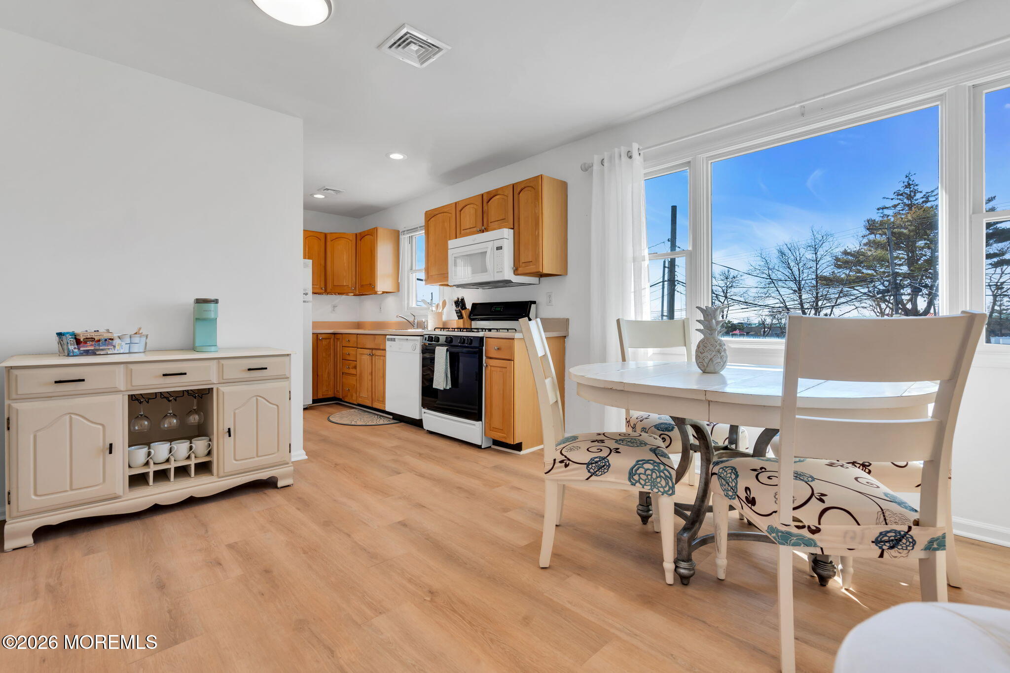 548 Washington Boulevard UPPER