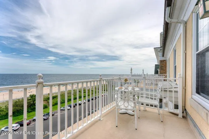 Spring Lake, New Jersey 07762, United States, 1 Bedroom Bedrooms, ,1 BathroomBathrooms,Residential,Active,134925